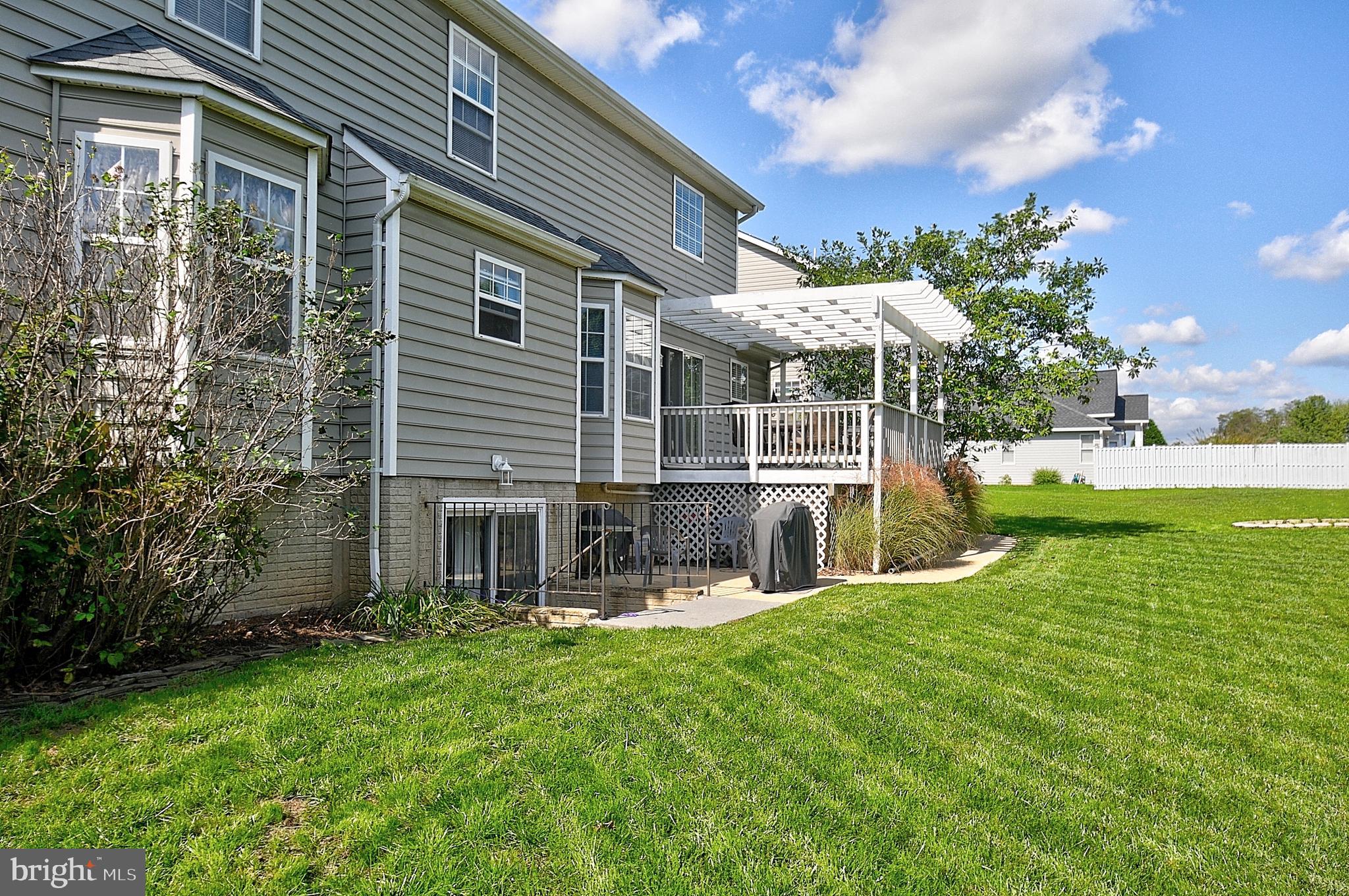 SARATOGA MEADOWS - Residential