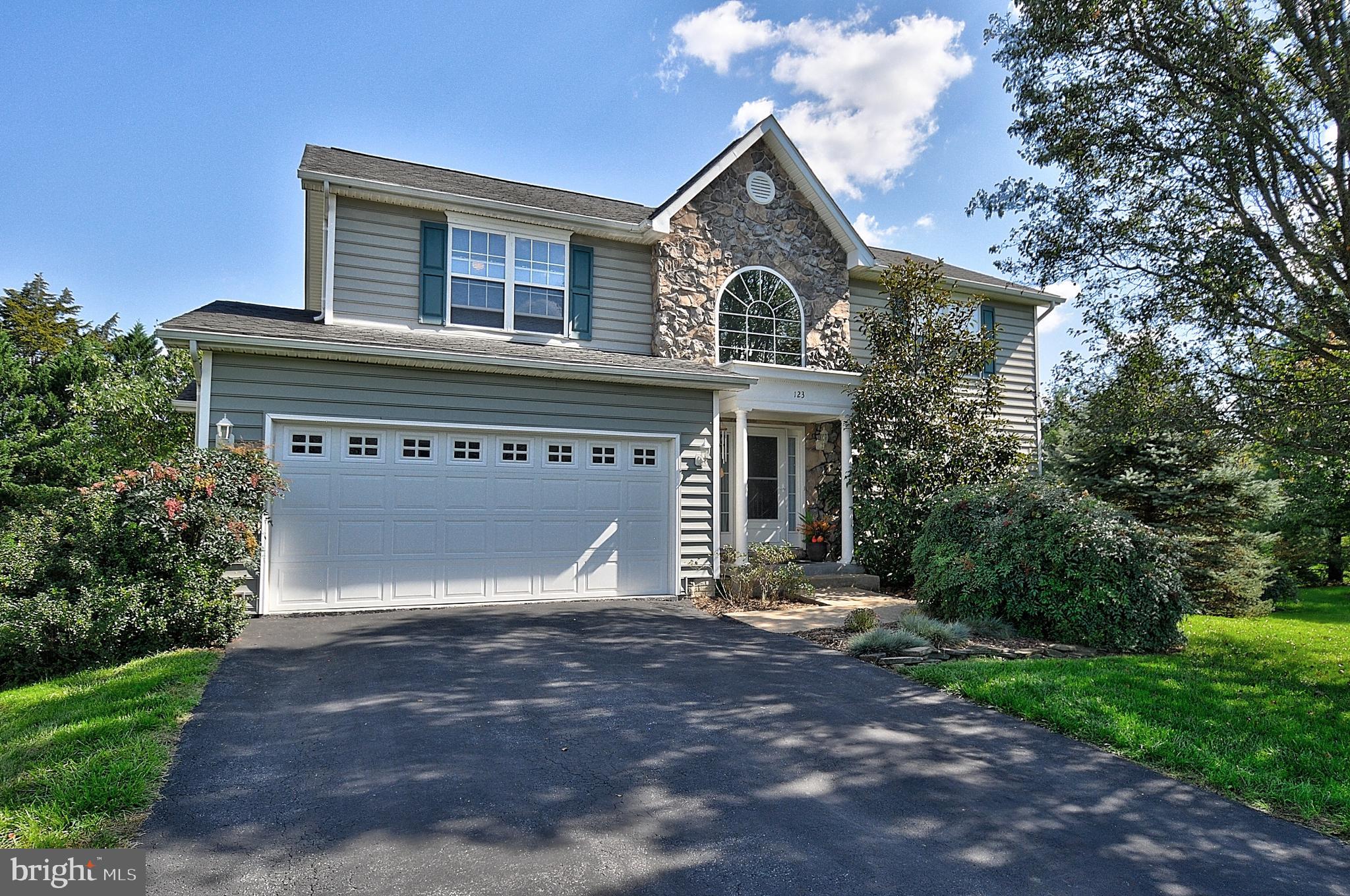 SARATOGA MEADOWS - Residential
