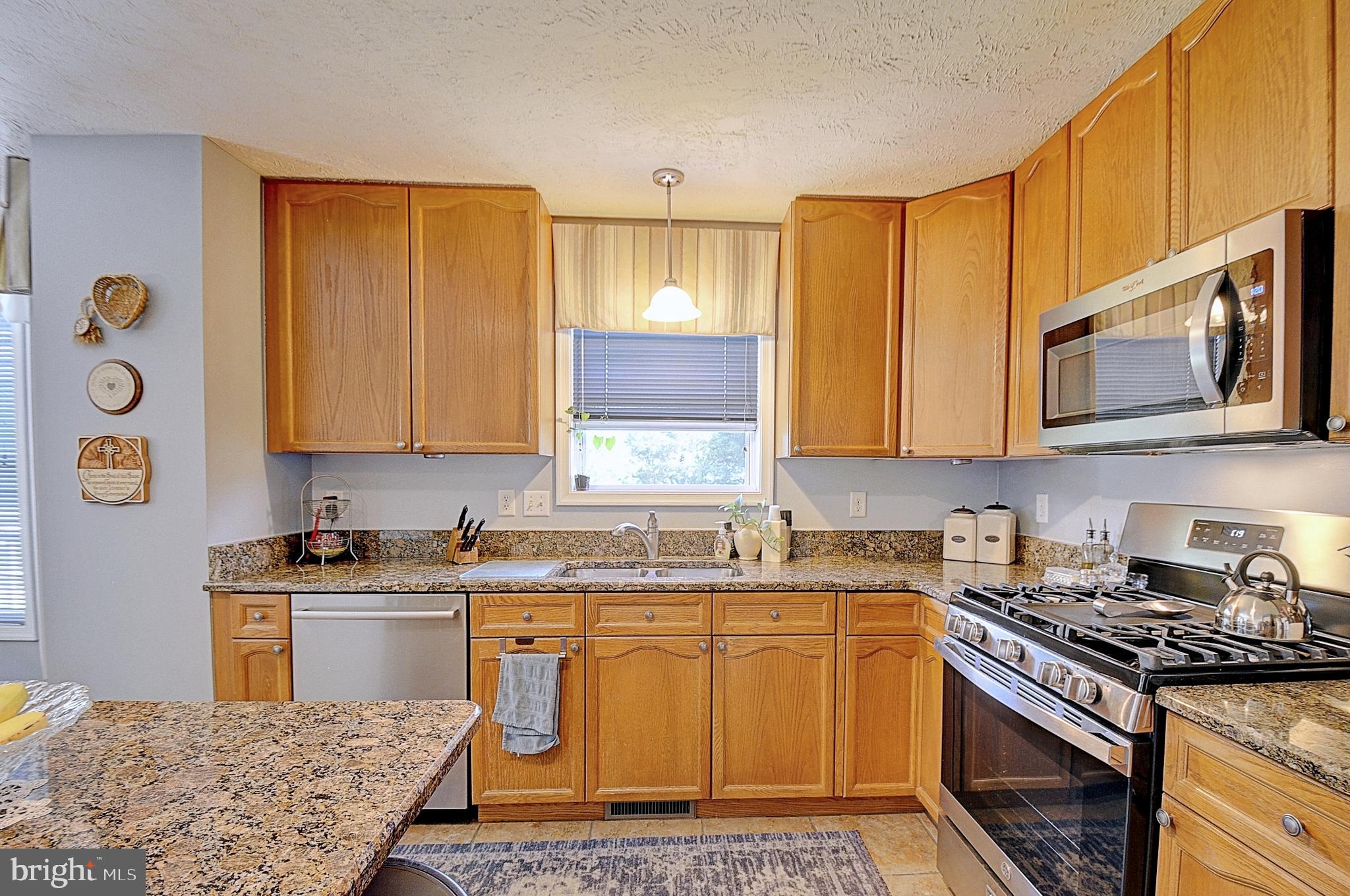 SARATOGA MEADOWS - Residential