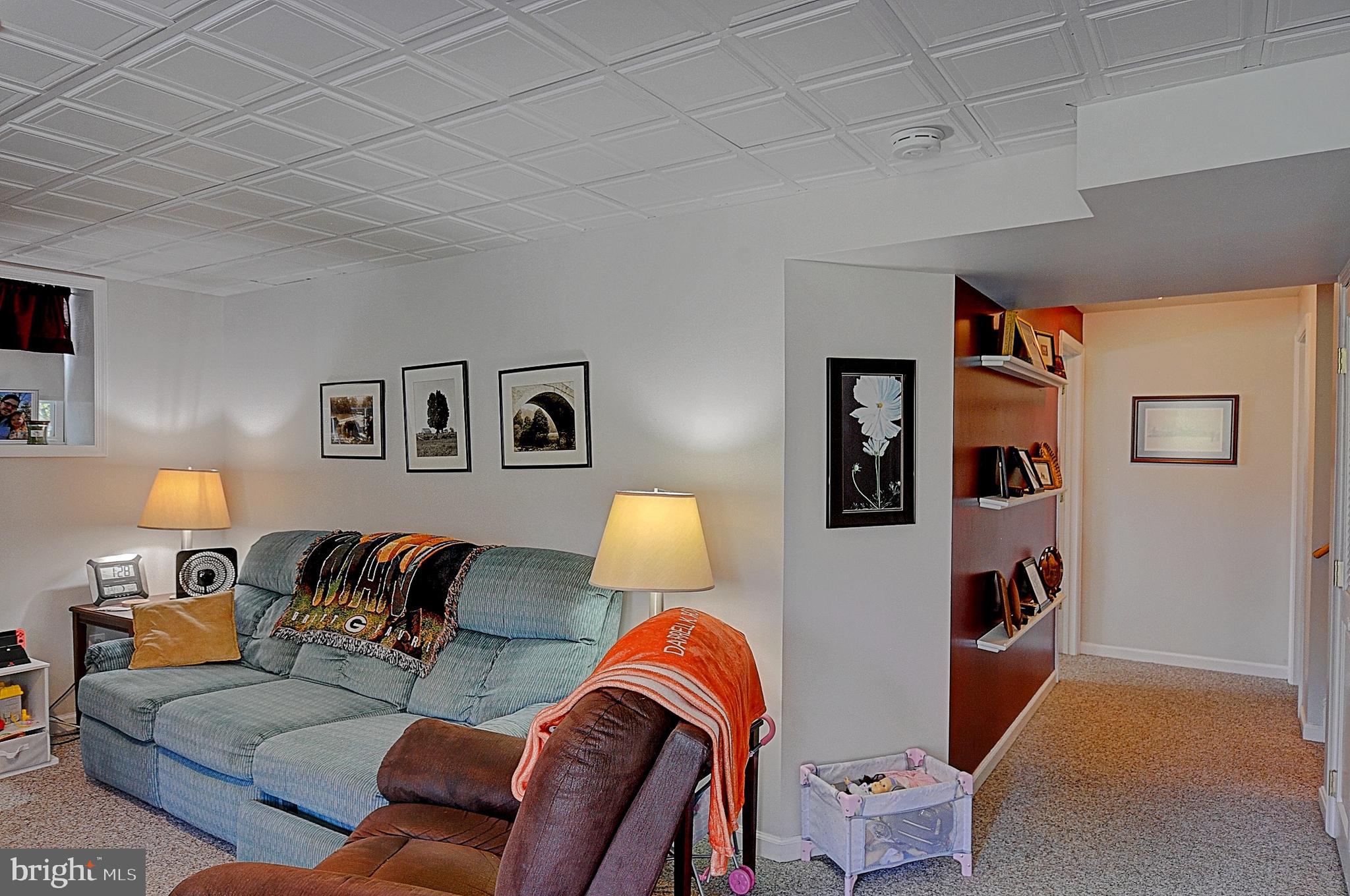 SARATOGA MEADOWS - Residential