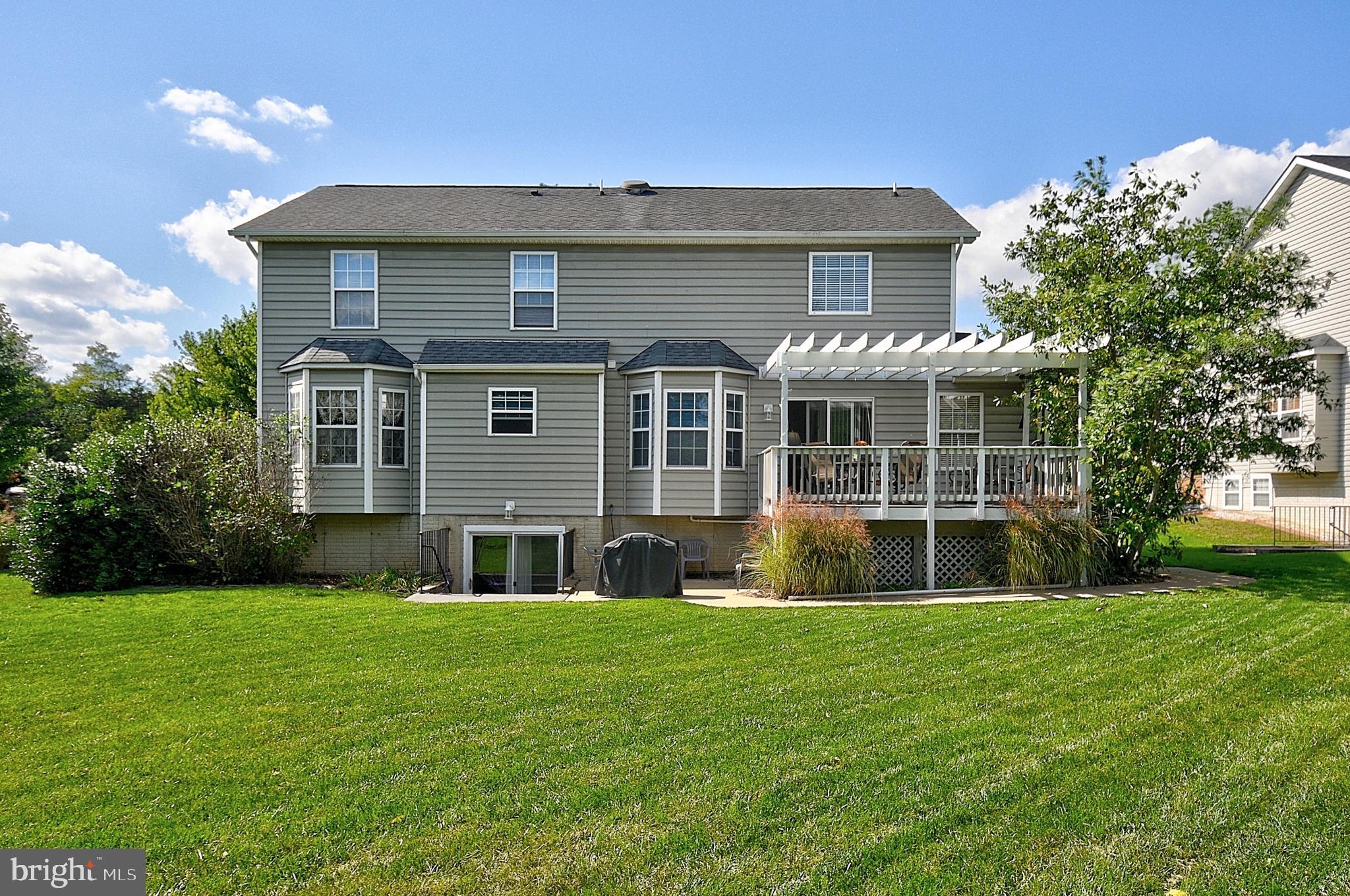 SARATOGA MEADOWS - Residential