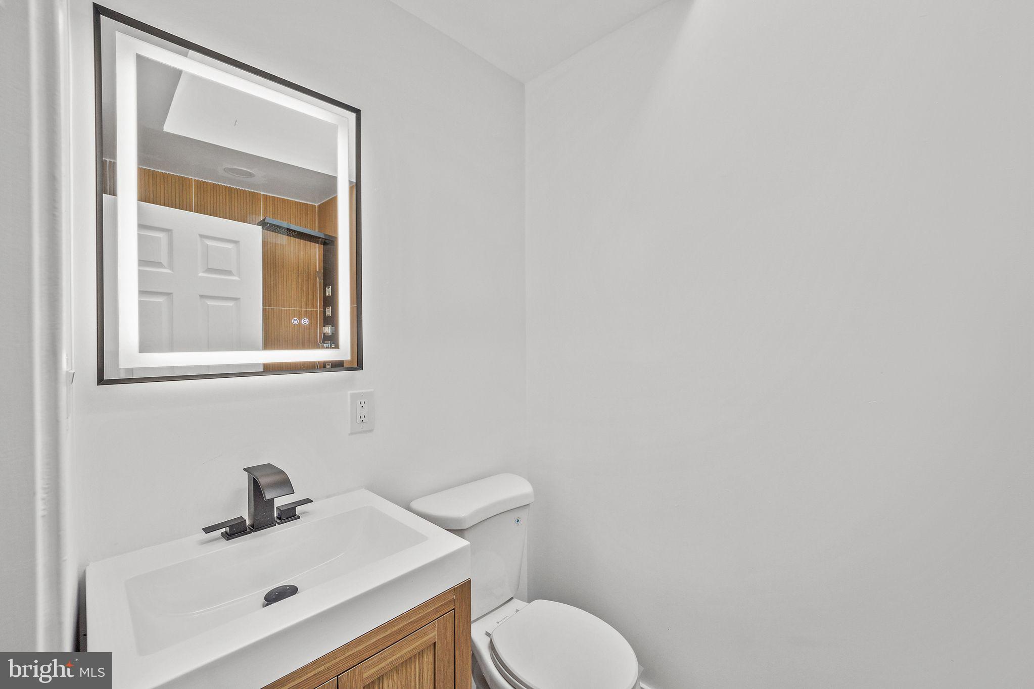 WEST OAK LANE - Residential