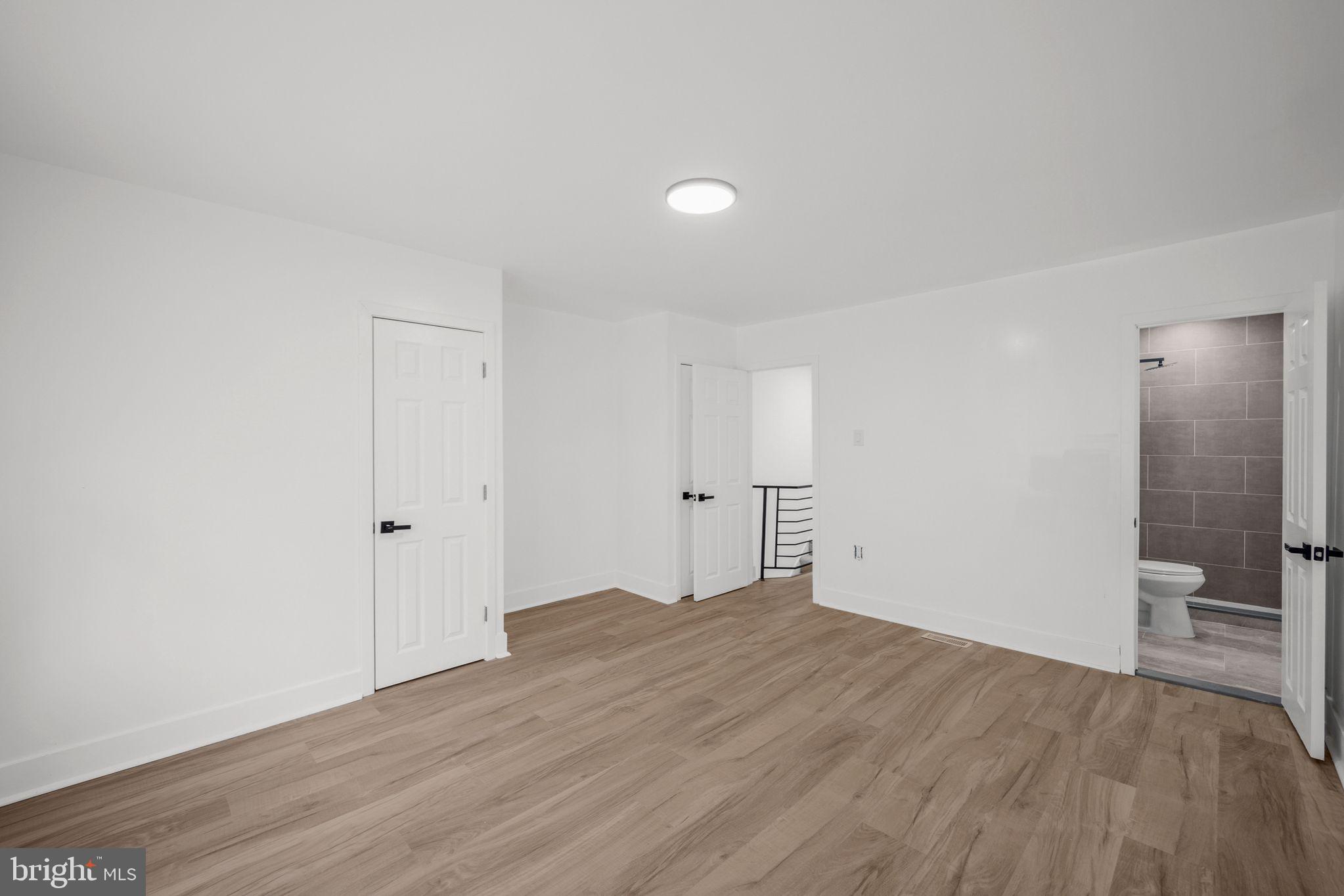 WEST OAK LANE - Residential