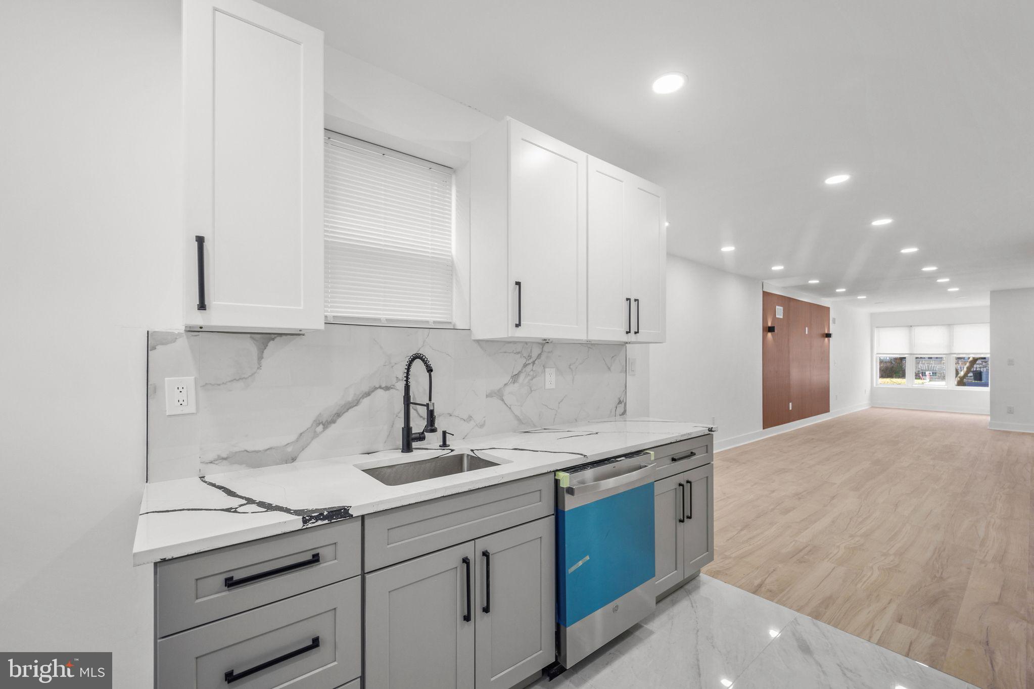 WEST OAK LANE - Residential