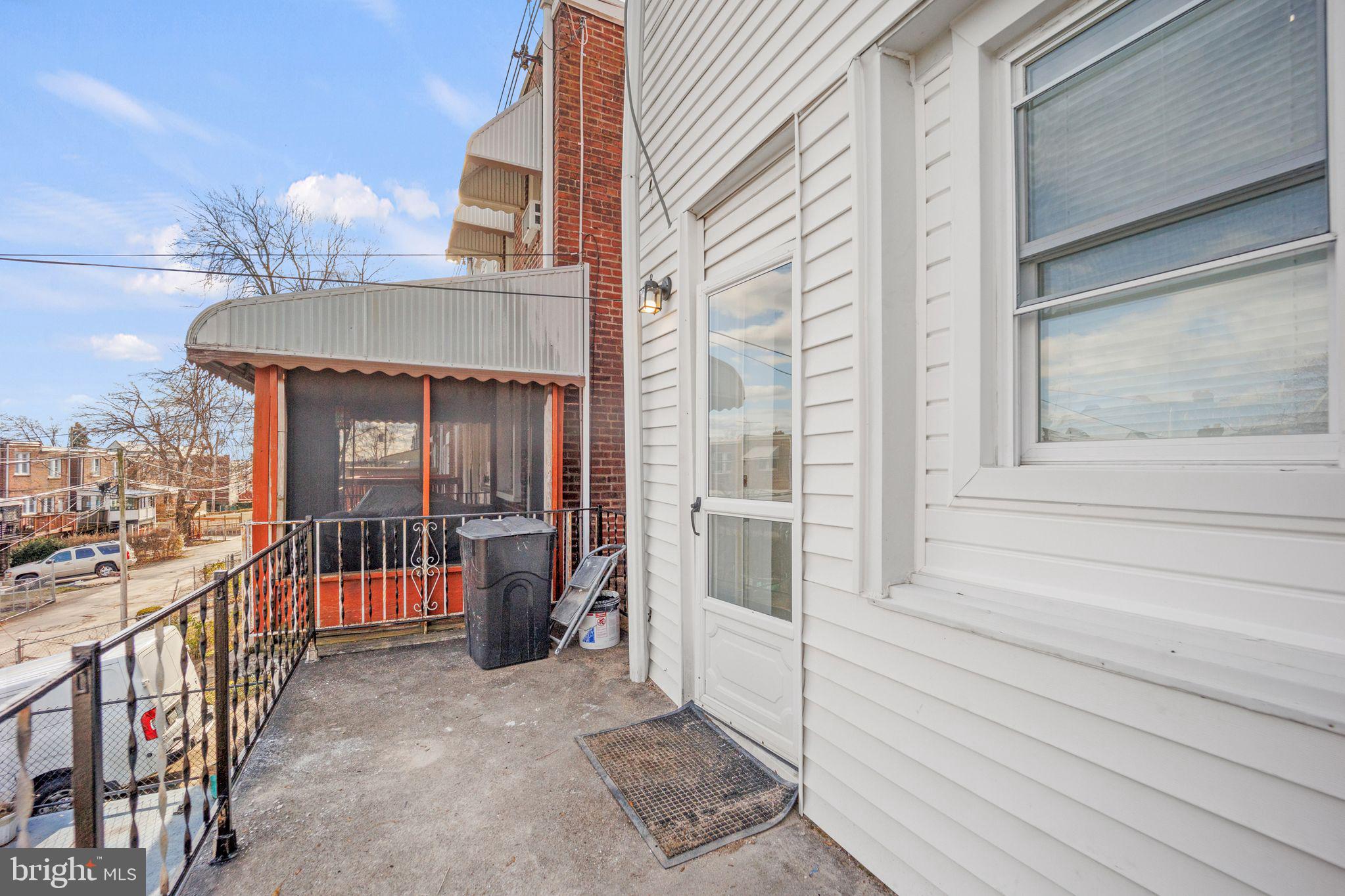 WEST OAK LANE - Residential