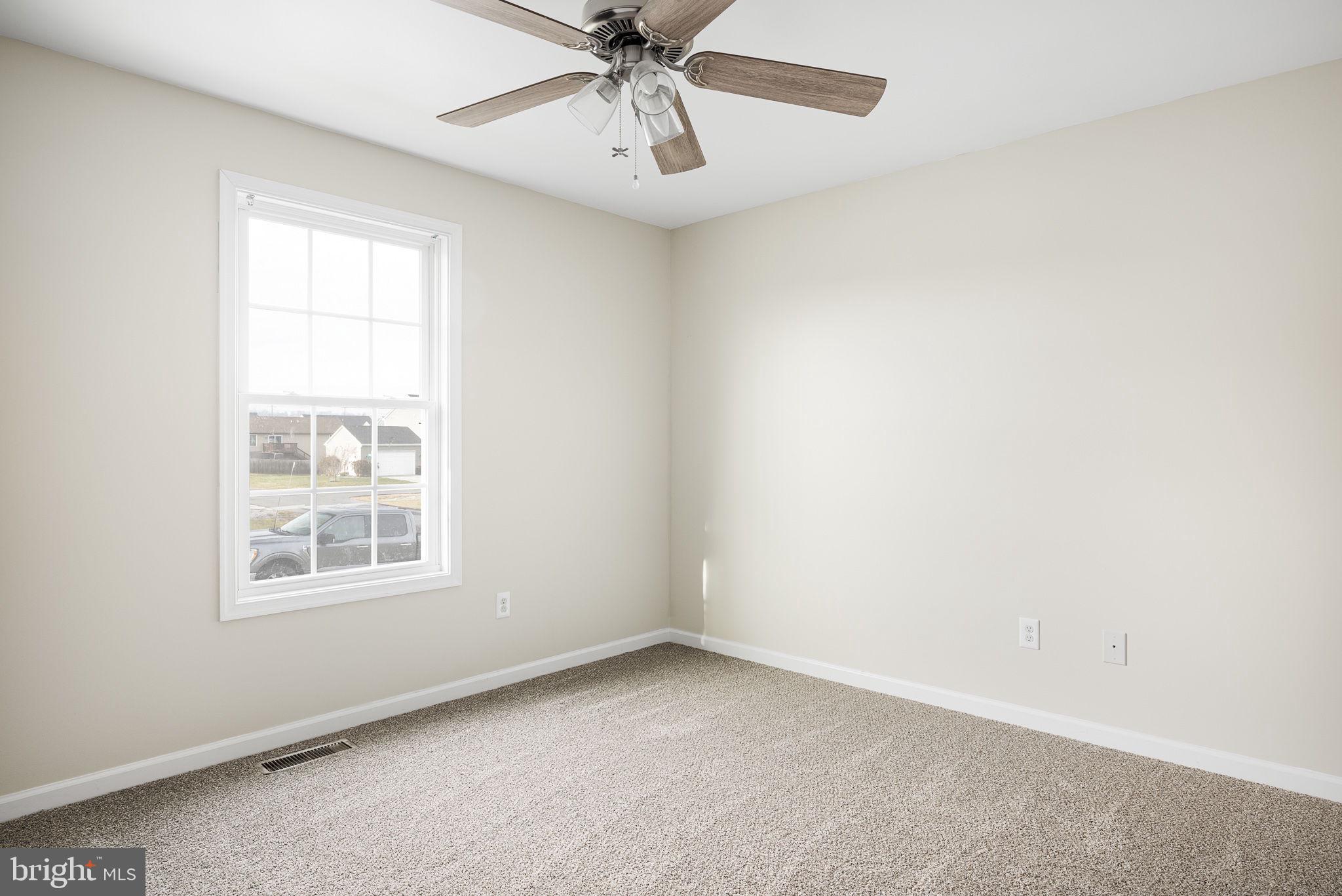 CRESTFIELD - Residential