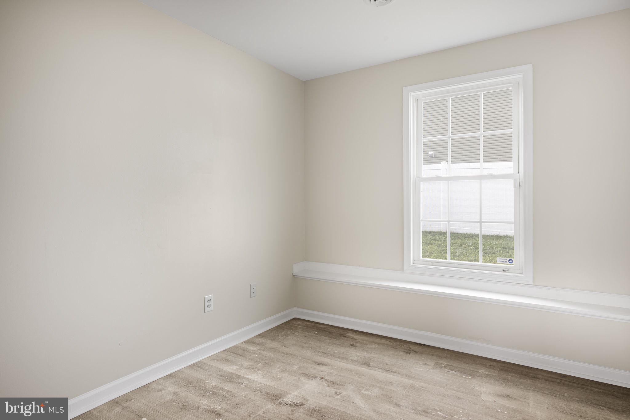 CRESTFIELD - Residential