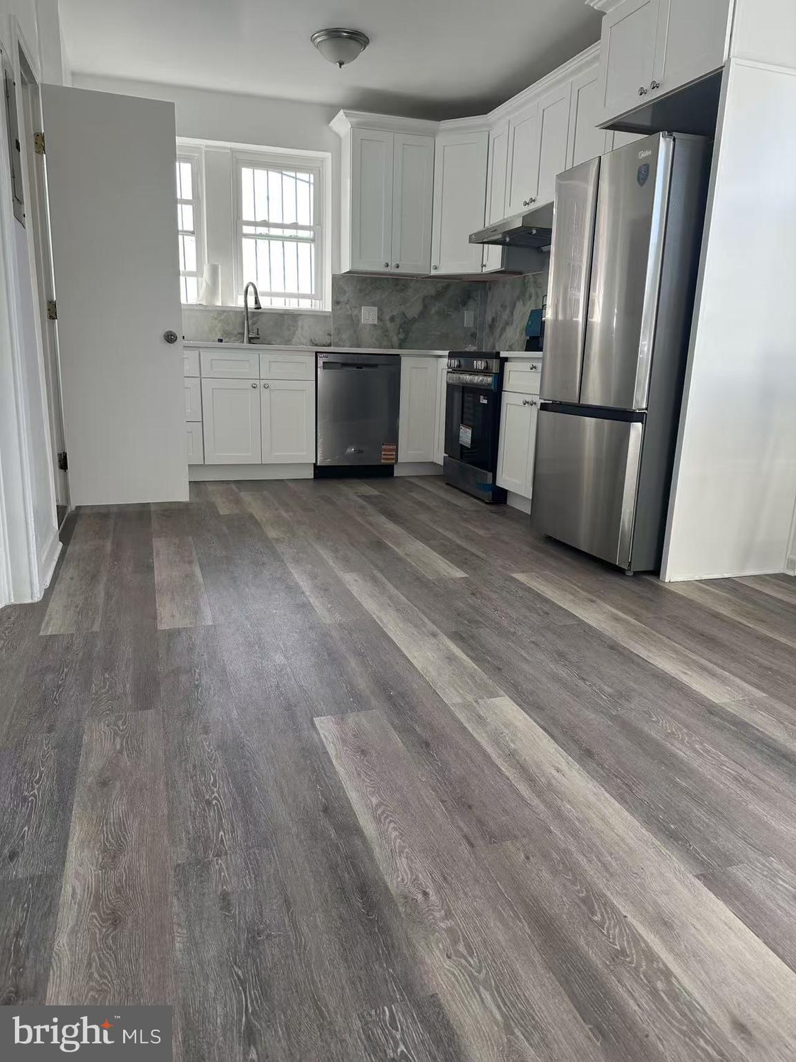 150 W FISHER AVENUE