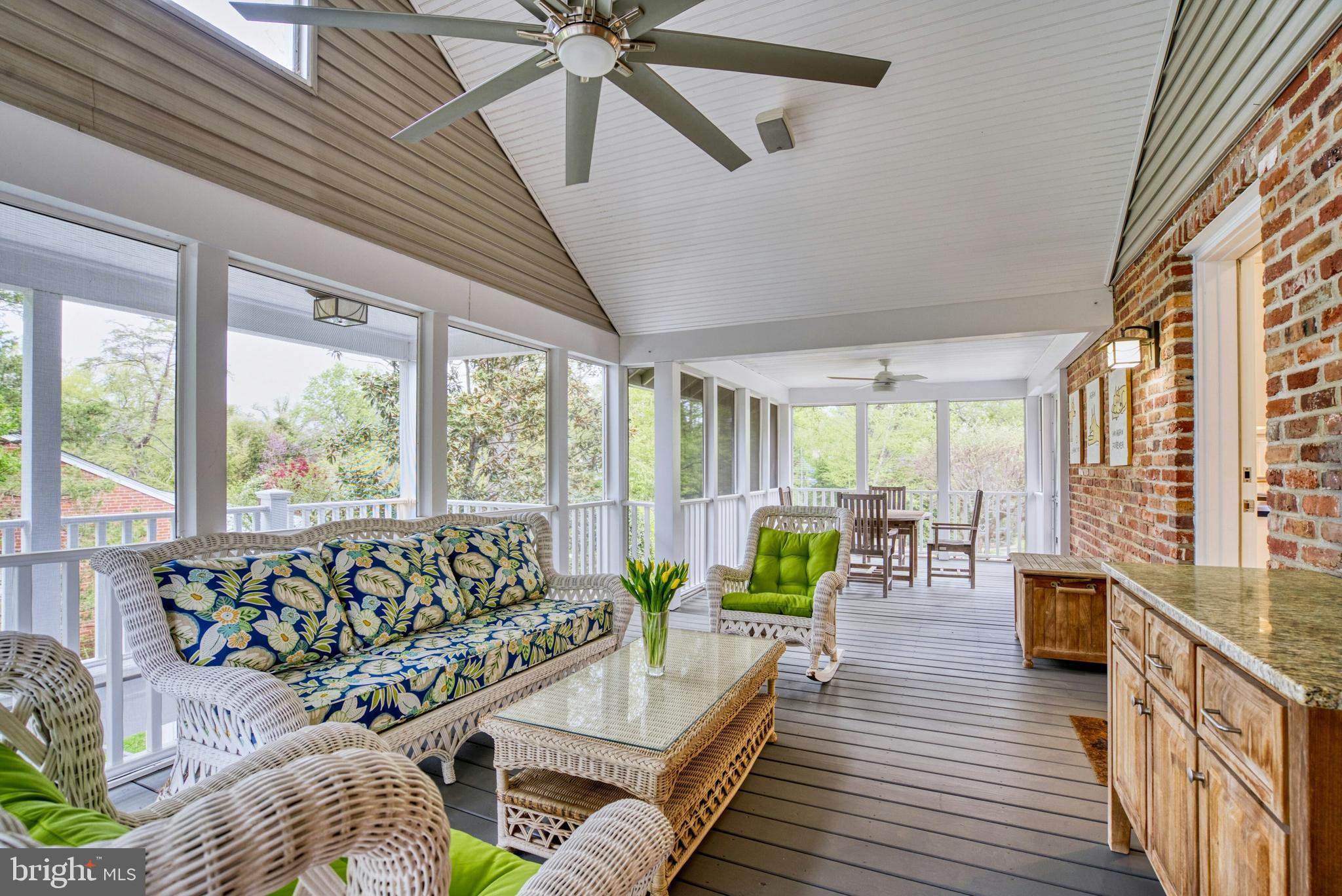 BROADMONT - Residential