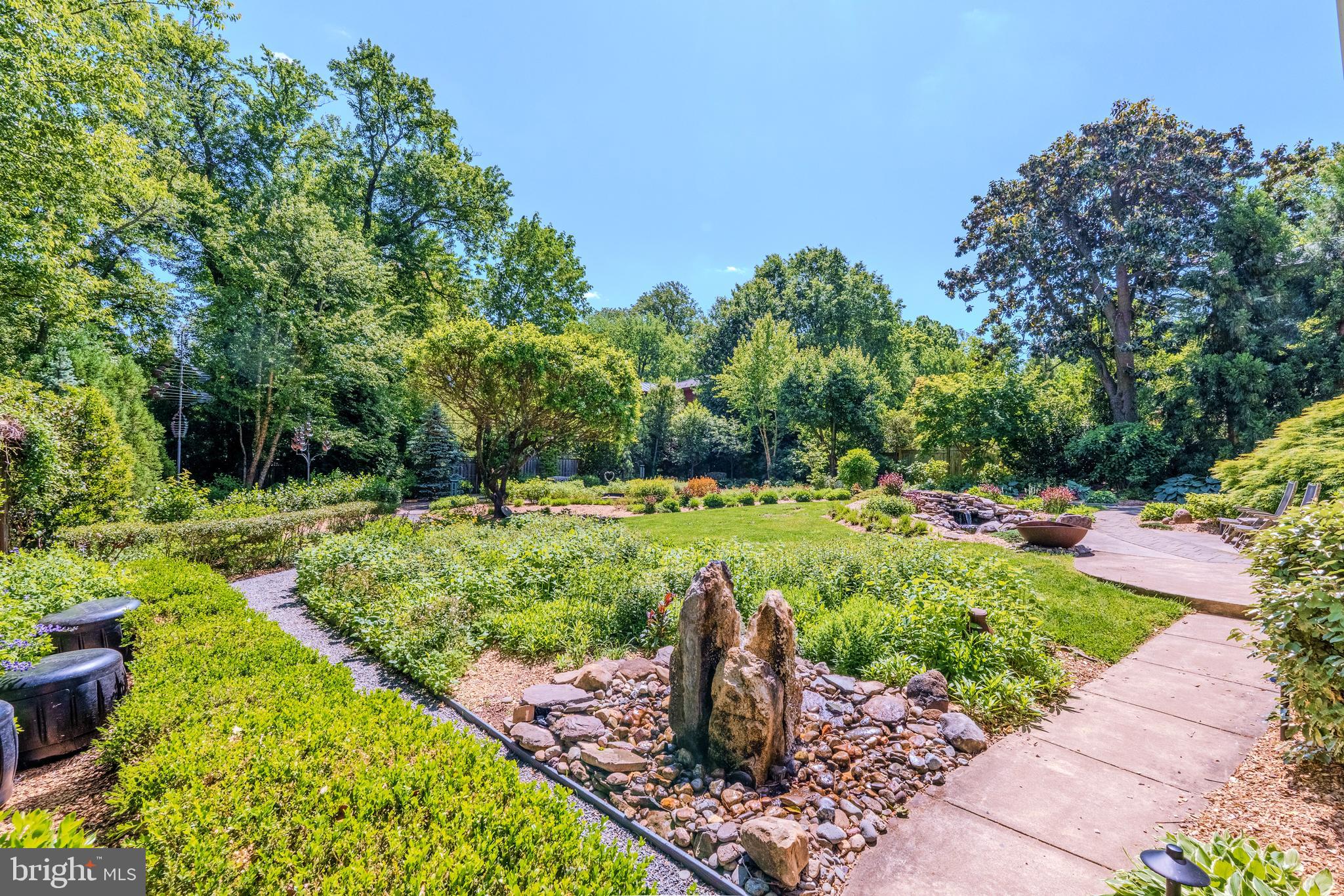 BROADMONT - Residential