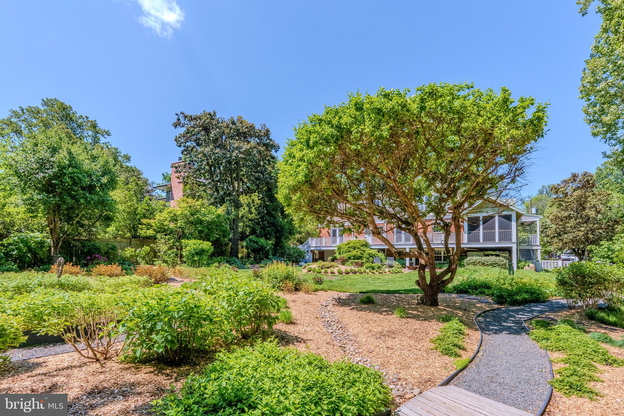 BROADMONT - Residential