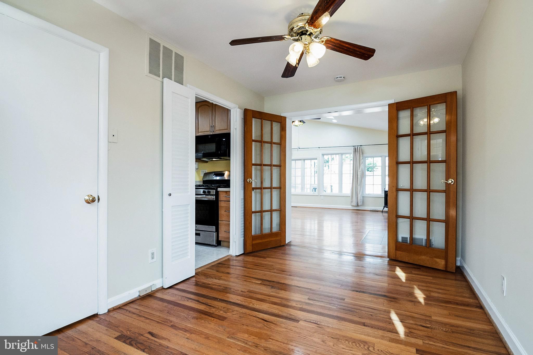 ROCK CREEK PALISADES - Residential Lease