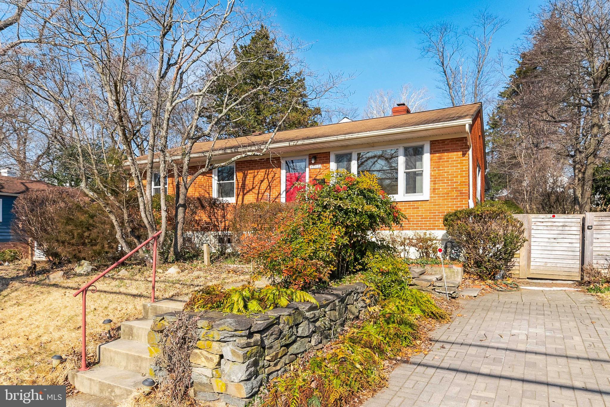 ROCK CREEK PALISADES - Residential Lease