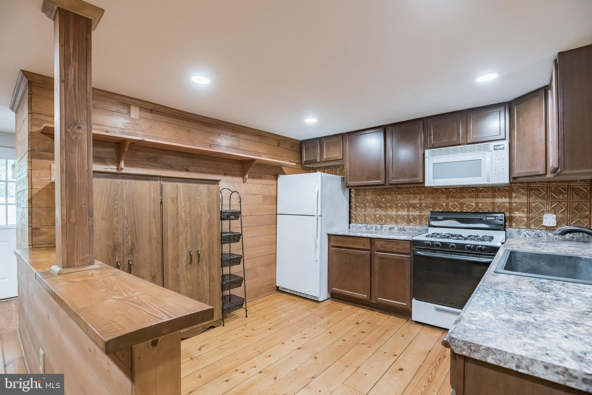 WHITE SANDS - Residential