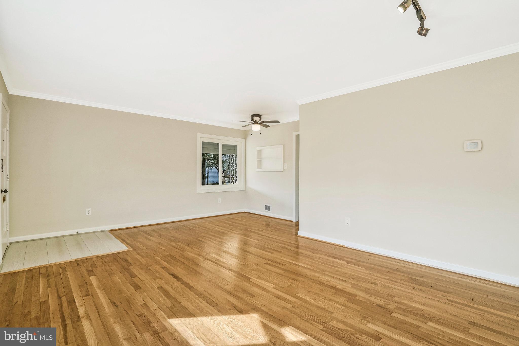 VIRGINIA HILLS - Residential