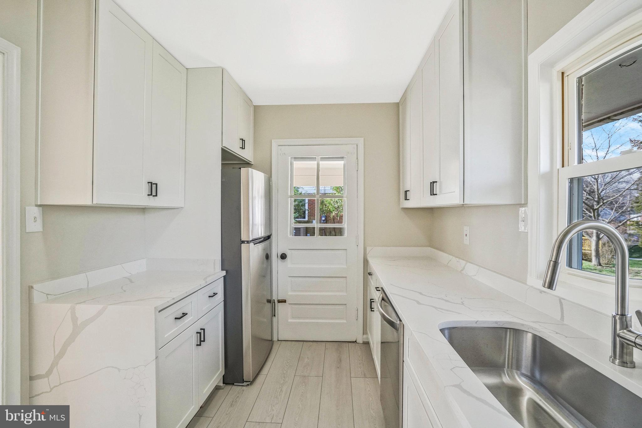 VIRGINIA HILLS - Residential