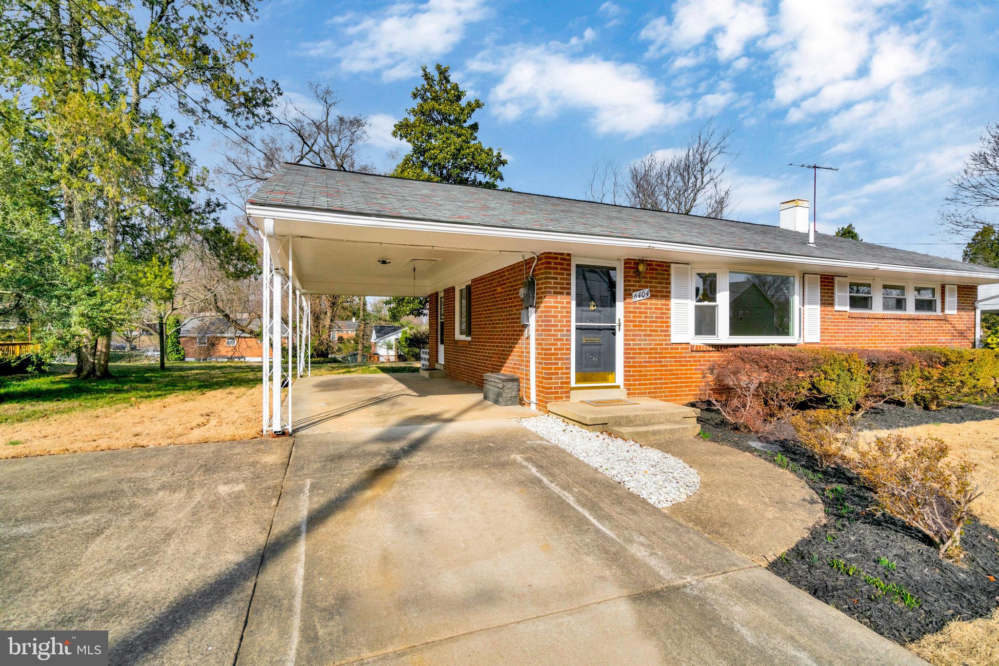 VIRGINIA HILLS - Residential