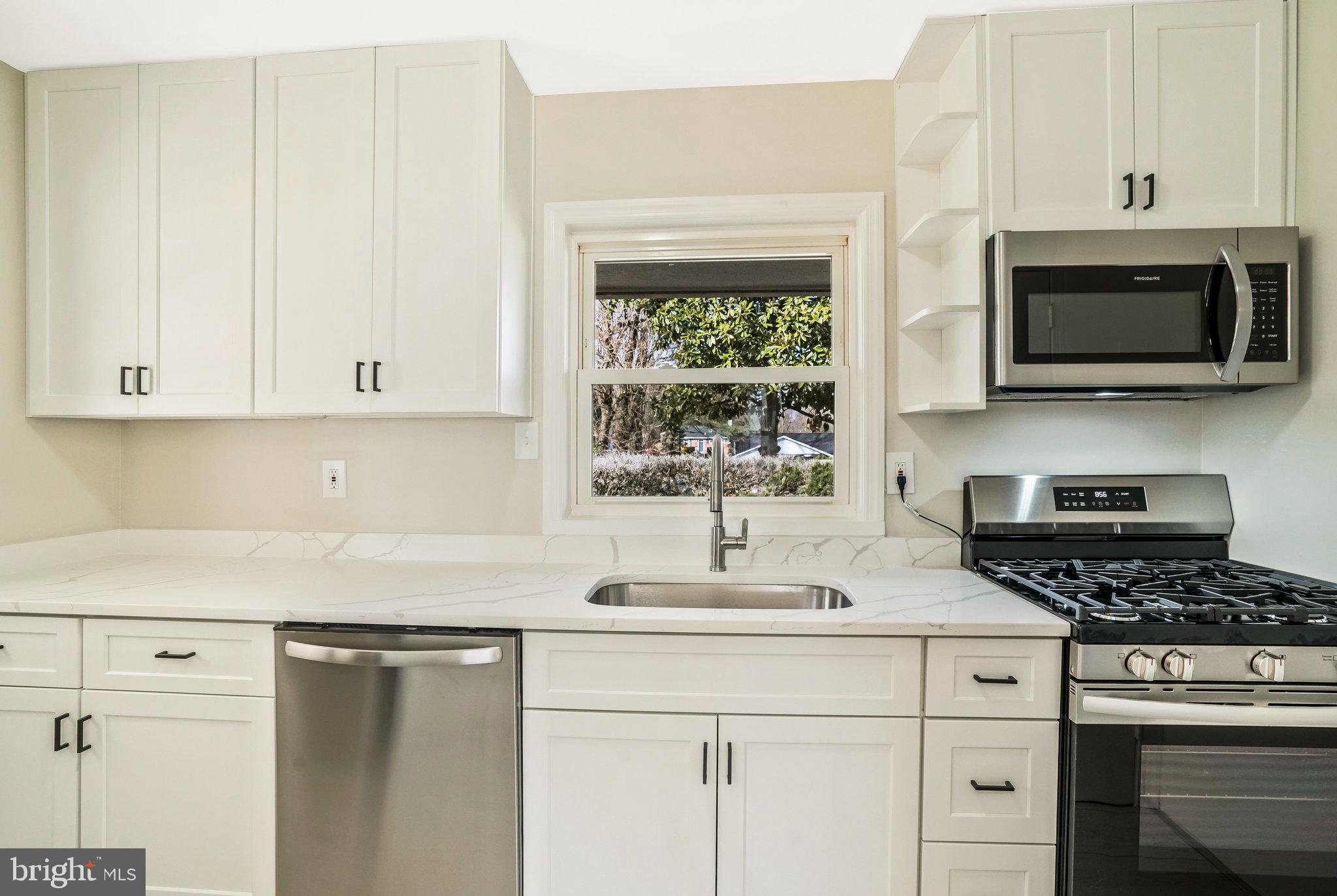 VIRGINIA HILLS - Residential