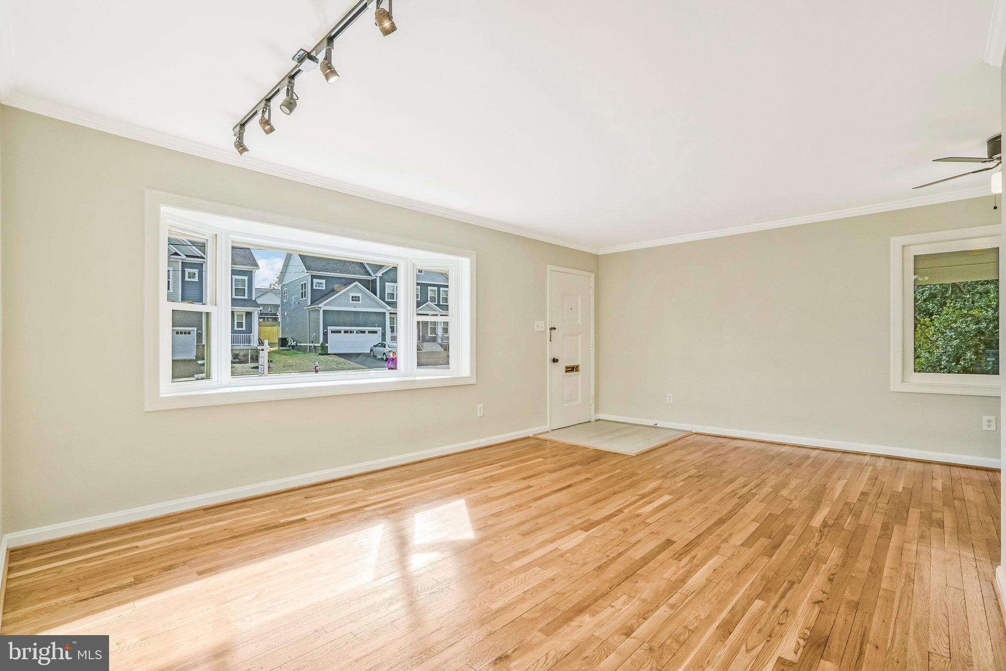 VIRGINIA HILLS - Residential