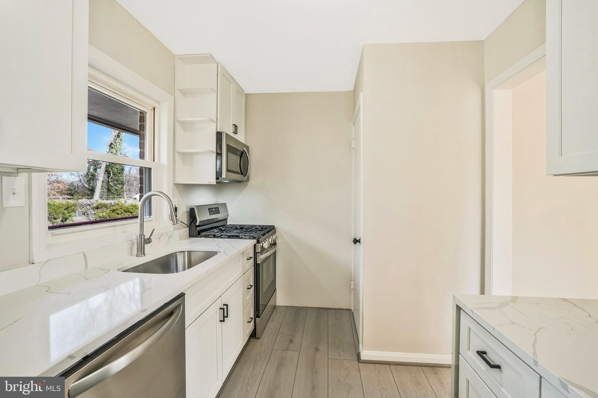 VIRGINIA HILLS - Residential