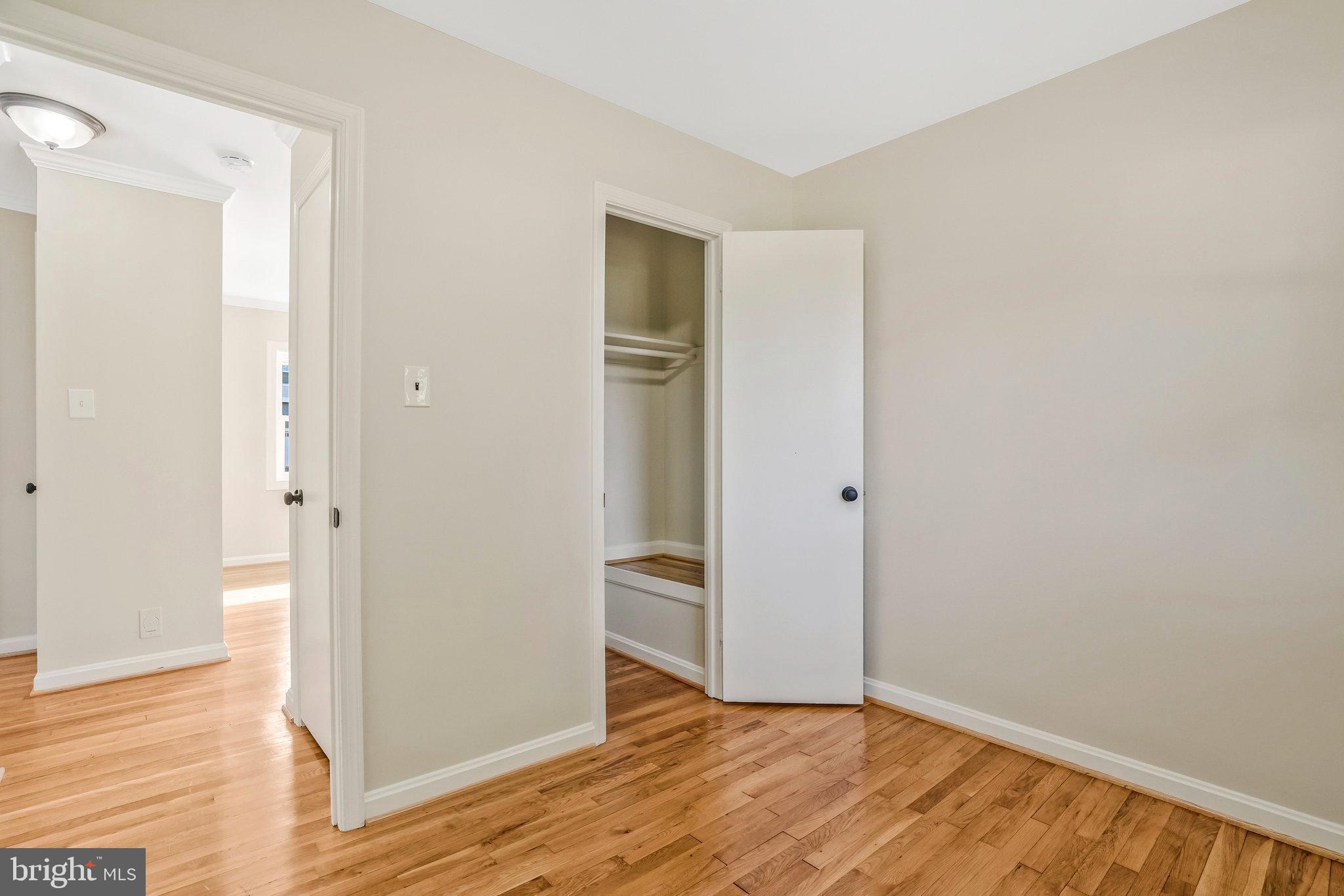 VIRGINIA HILLS - Residential