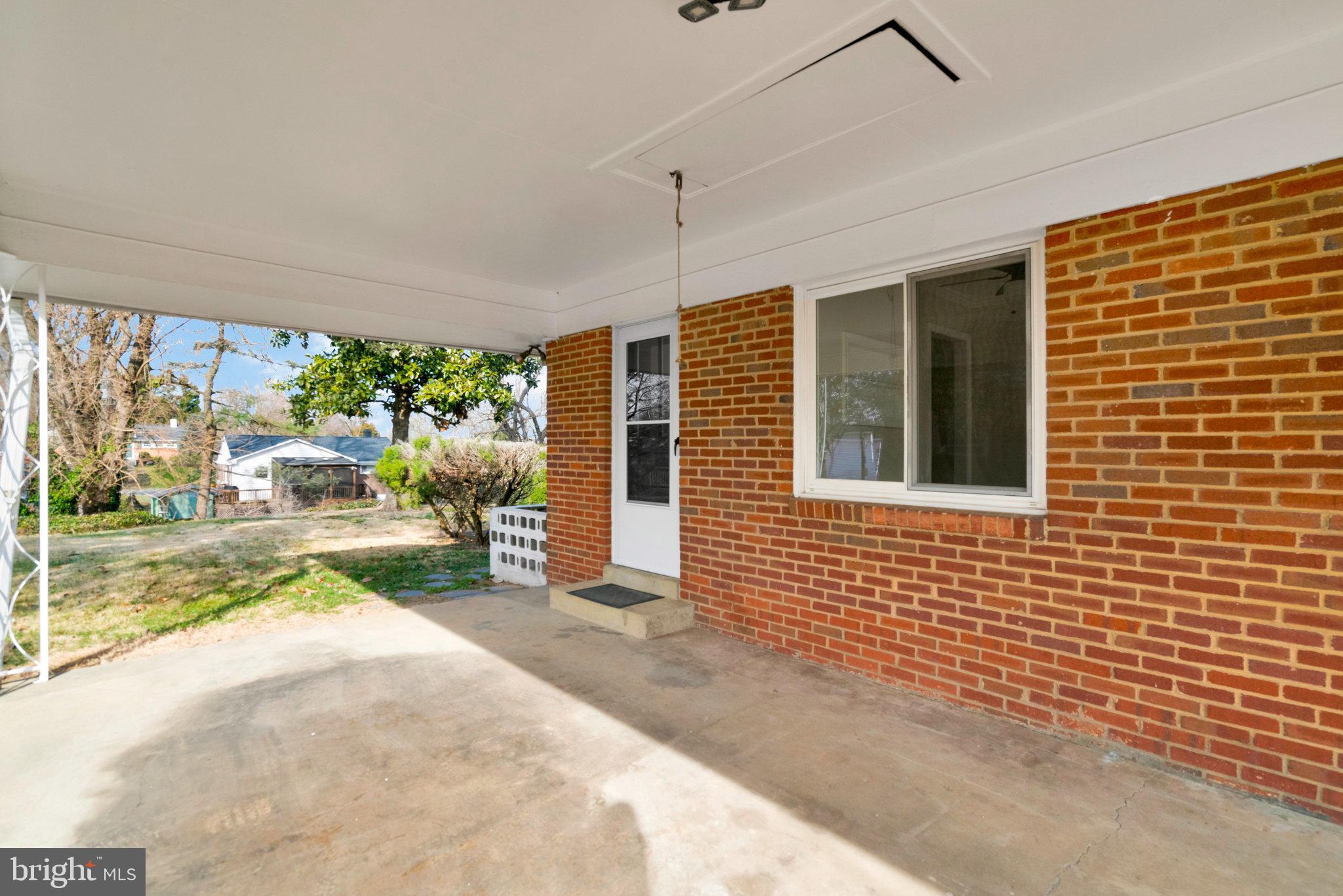 VIRGINIA HILLS - Residential