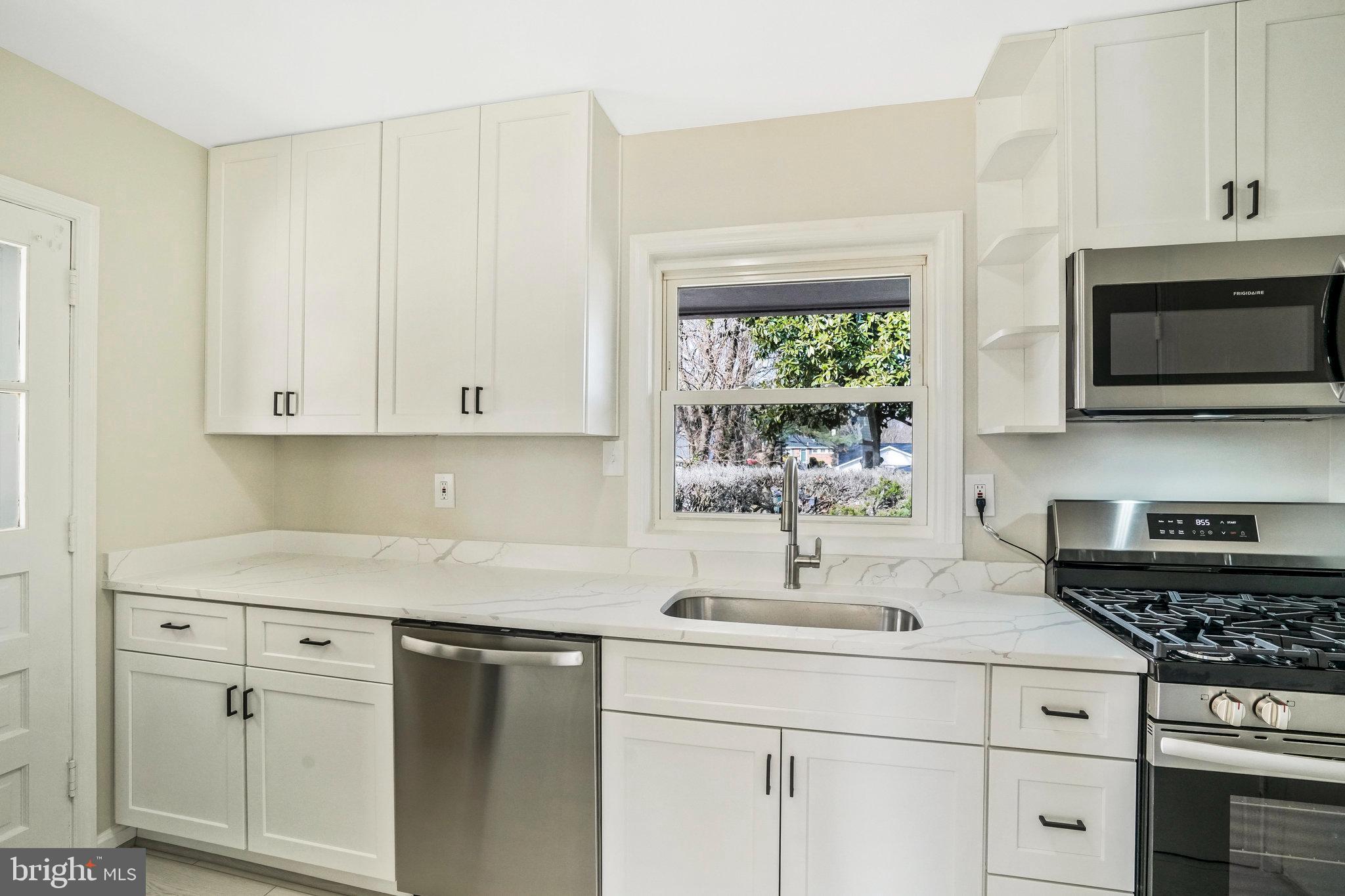 VIRGINIA HILLS - Residential