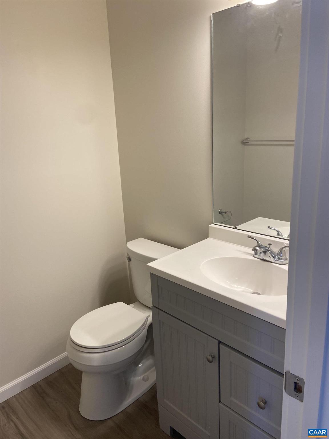 MONTICELLO OVERLOOK CONDOMINIUMS - Residential Lease