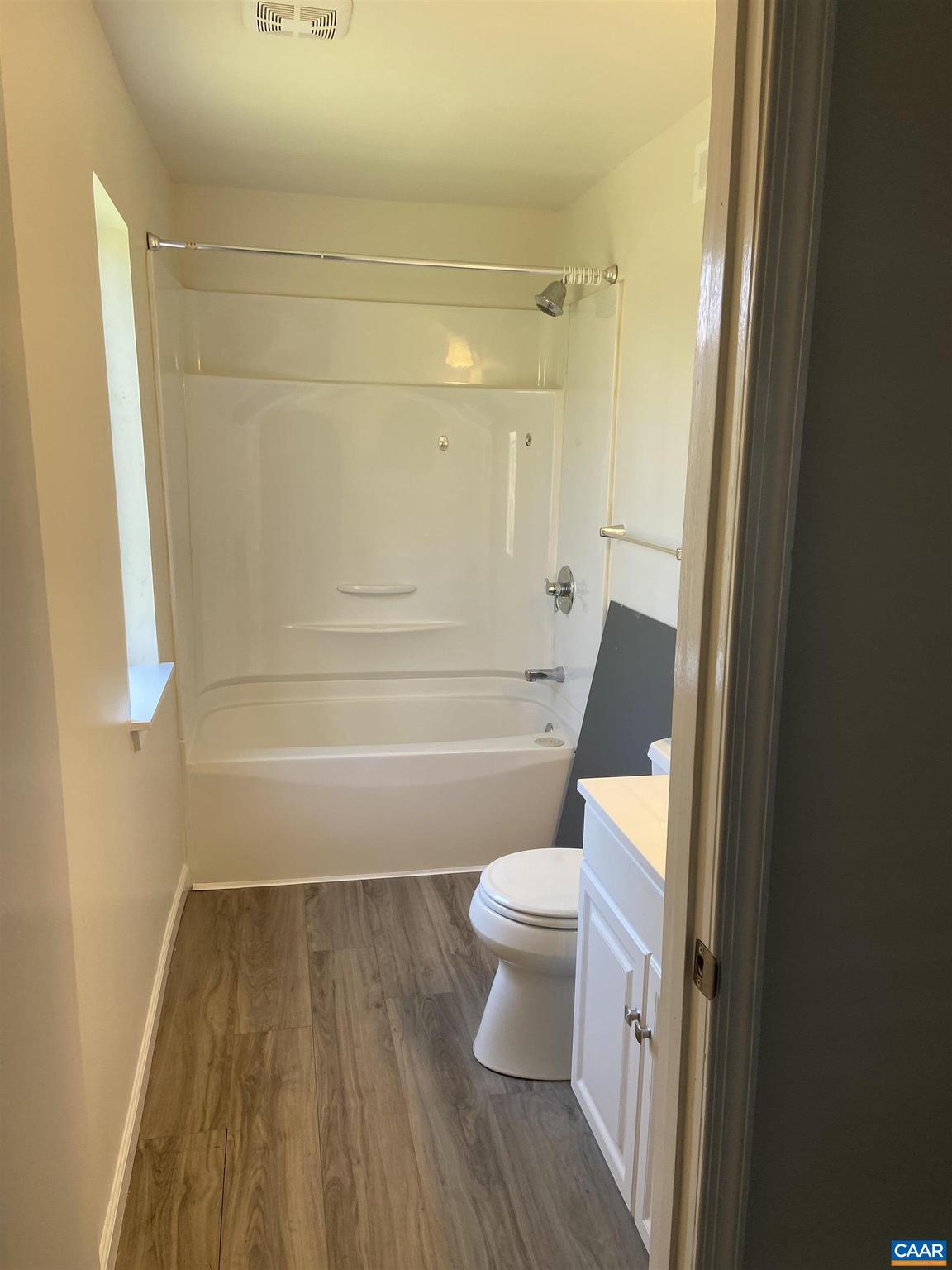 MONTICELLO OVERLOOK CONDOMINIUMS - Residential Lease
