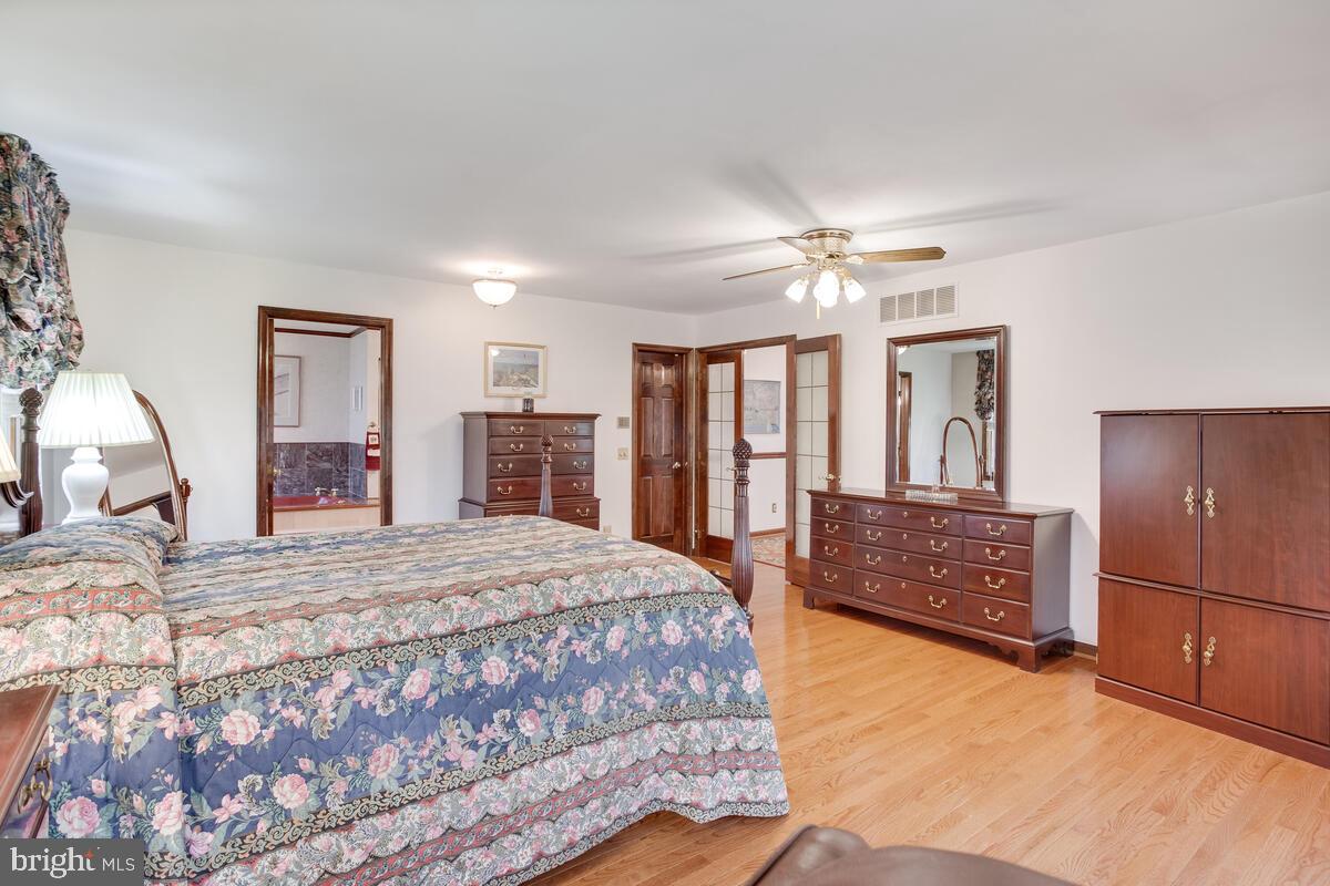 HARWOOD - Residential