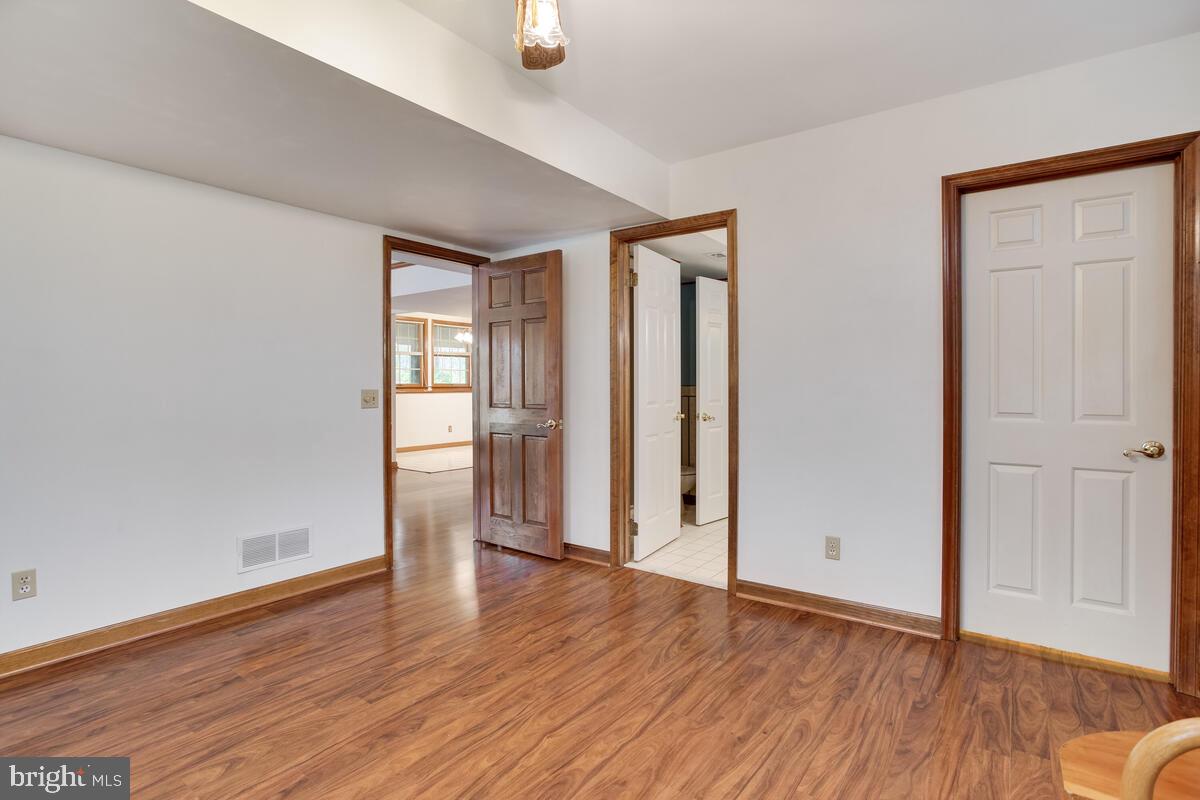 HARWOOD - Residential