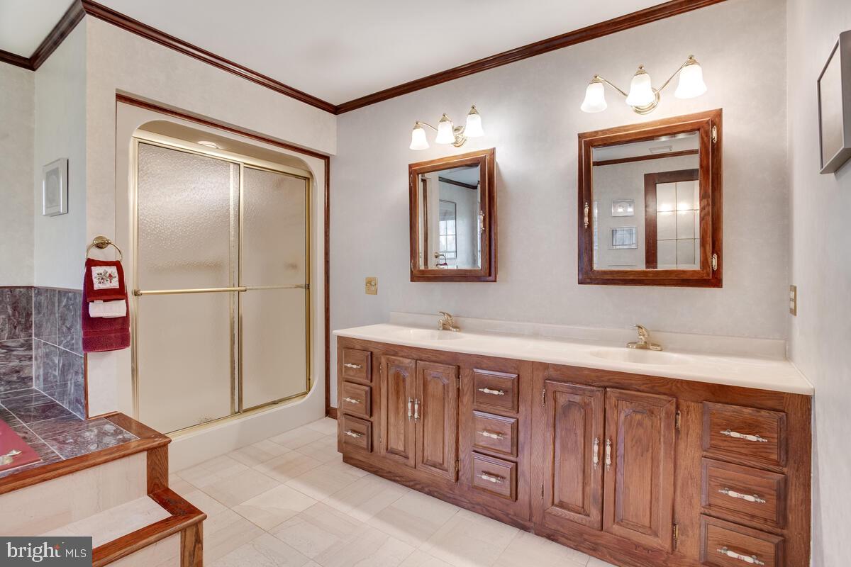 HARWOOD - Residential