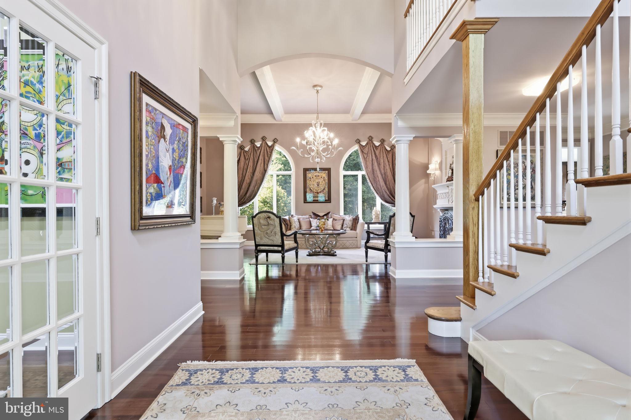 307 LYON CIRCLE