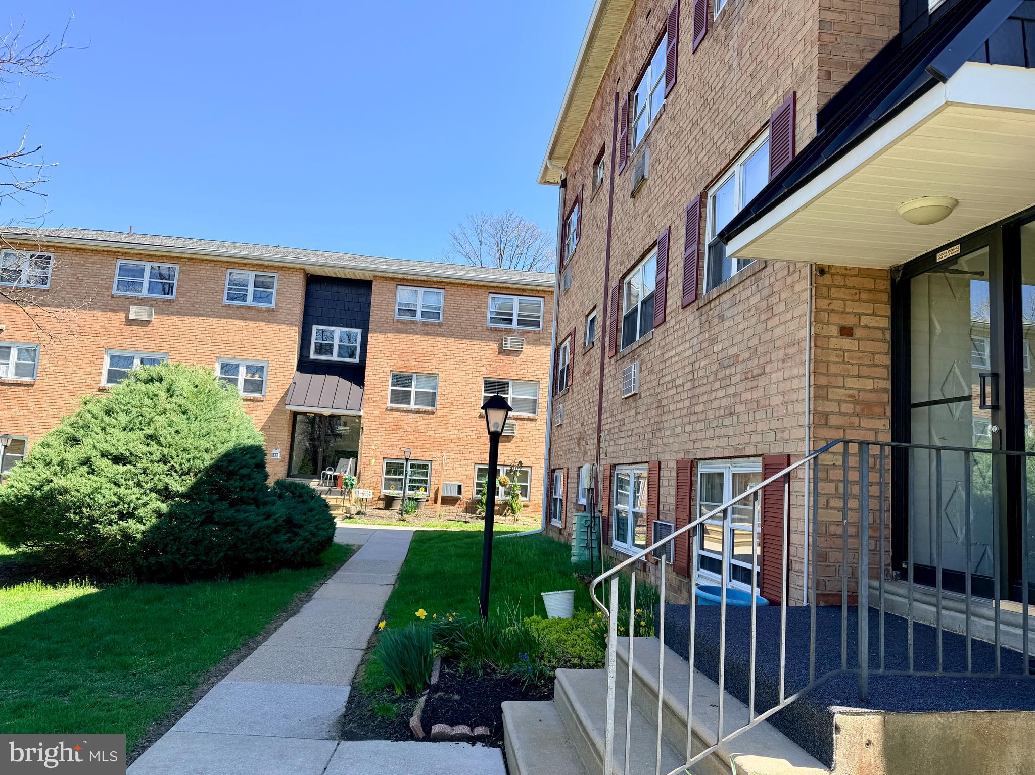 DOWNINGTOWN COMMON - Residential