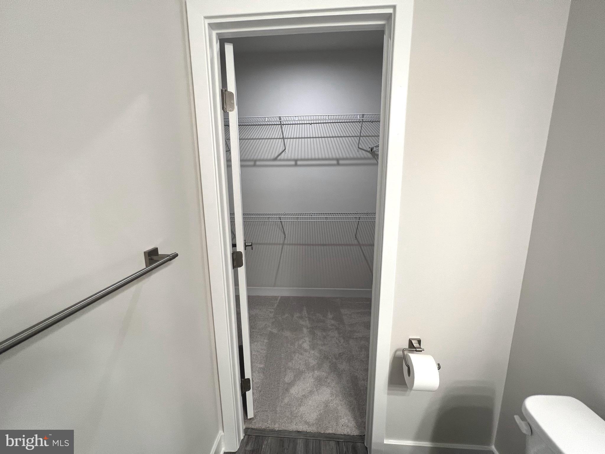 TANYARD SHORES - Residential Lease