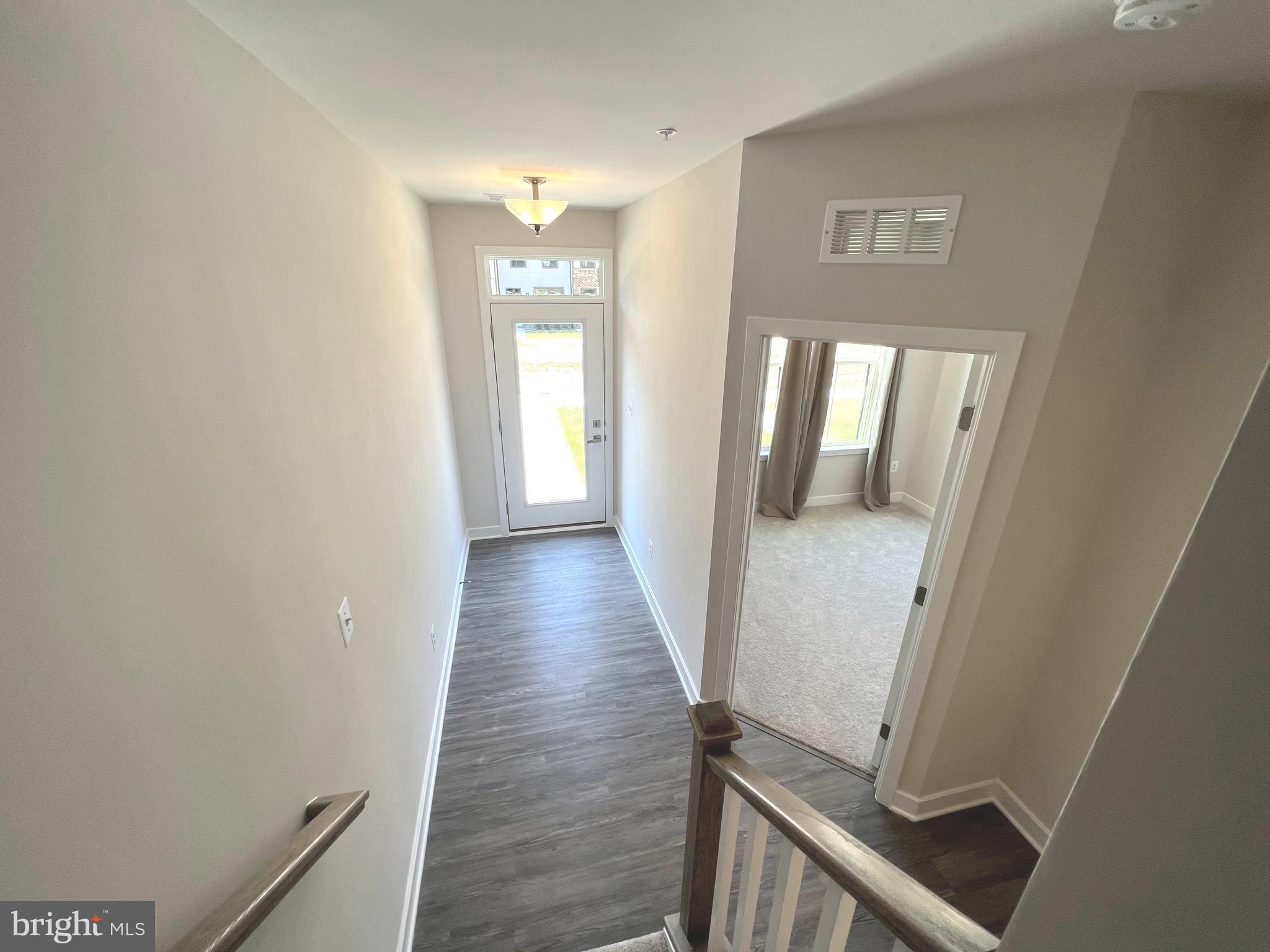 TANYARD SHORES - Residential Lease