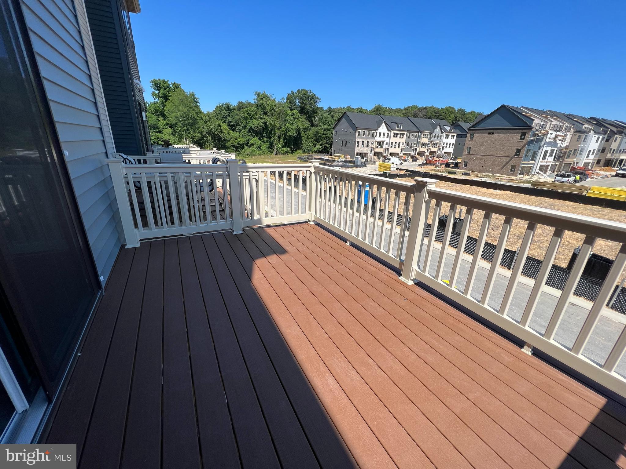 TANYARD SHORES - Residential Lease