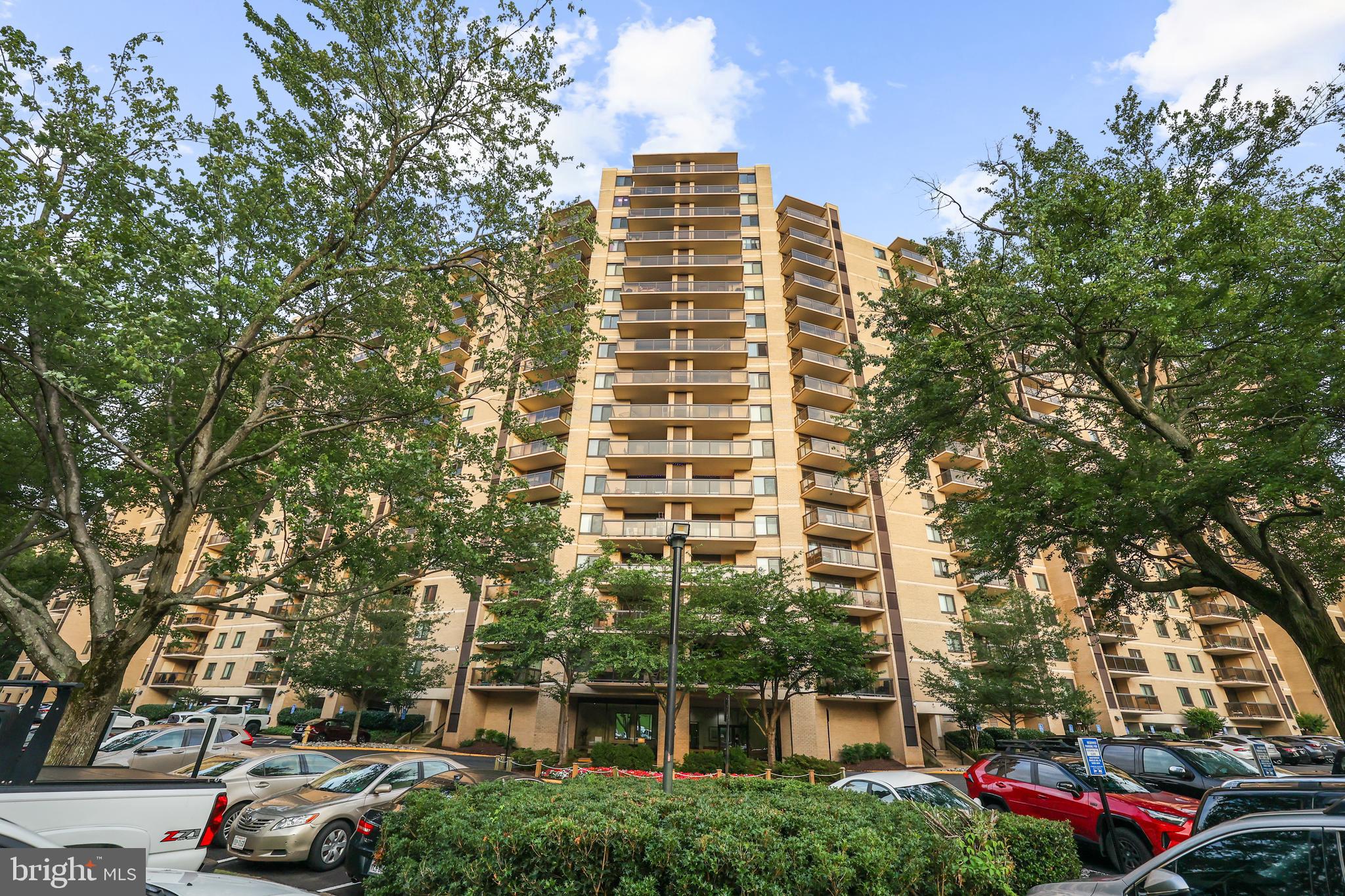 205 YOAKUM PARKWAY 1712