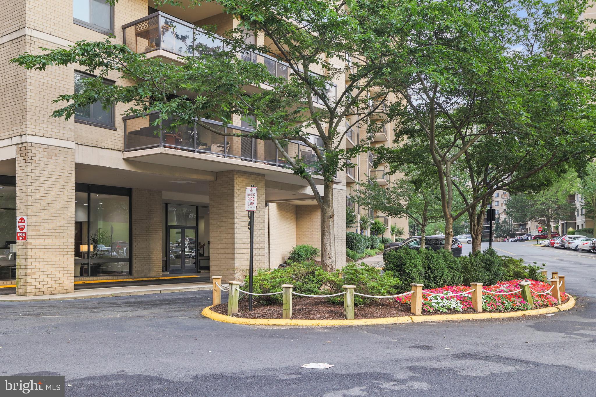 205 YOAKUM PARKWAY 1712