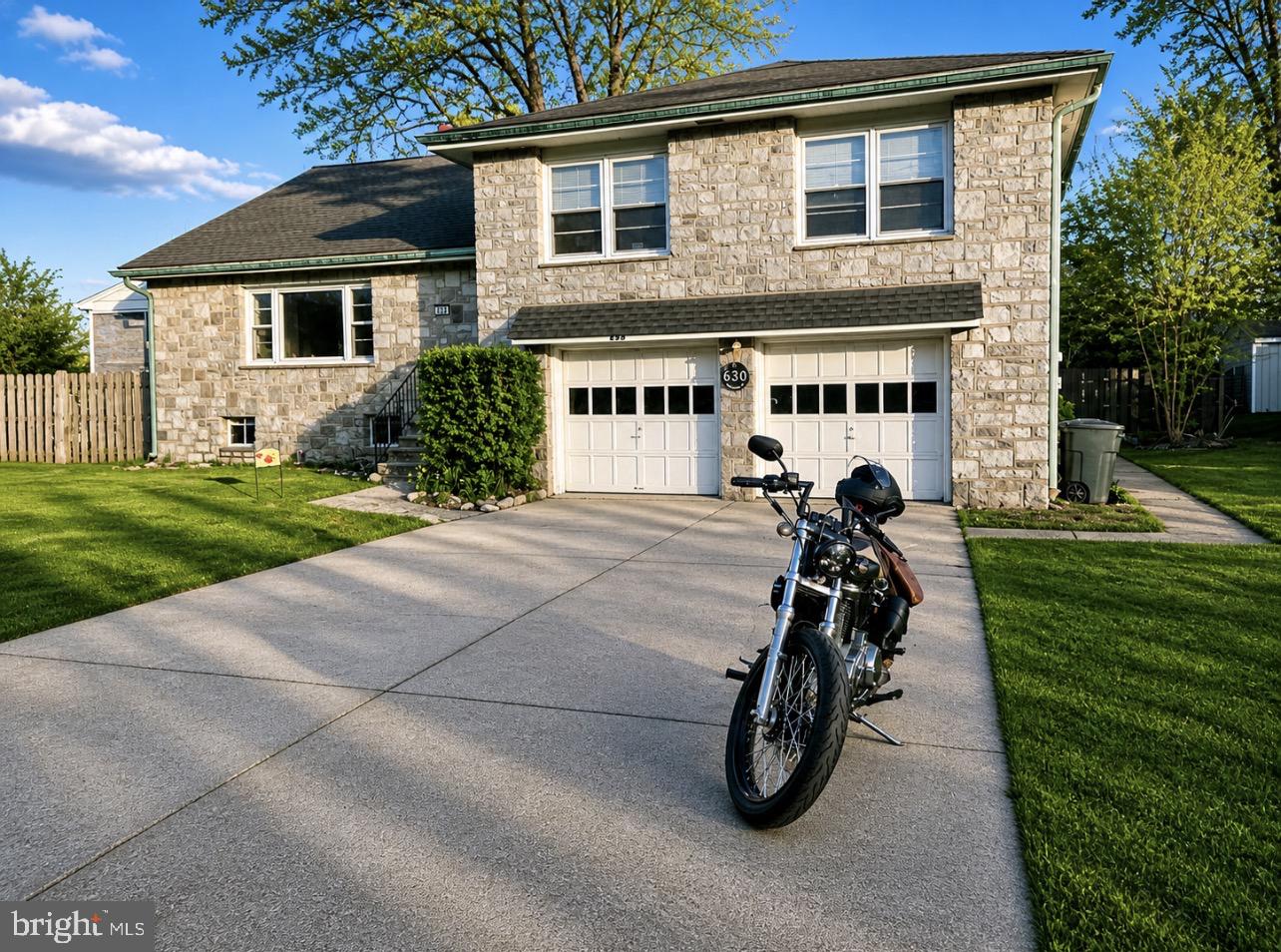 ROXBOROUGH - Residential