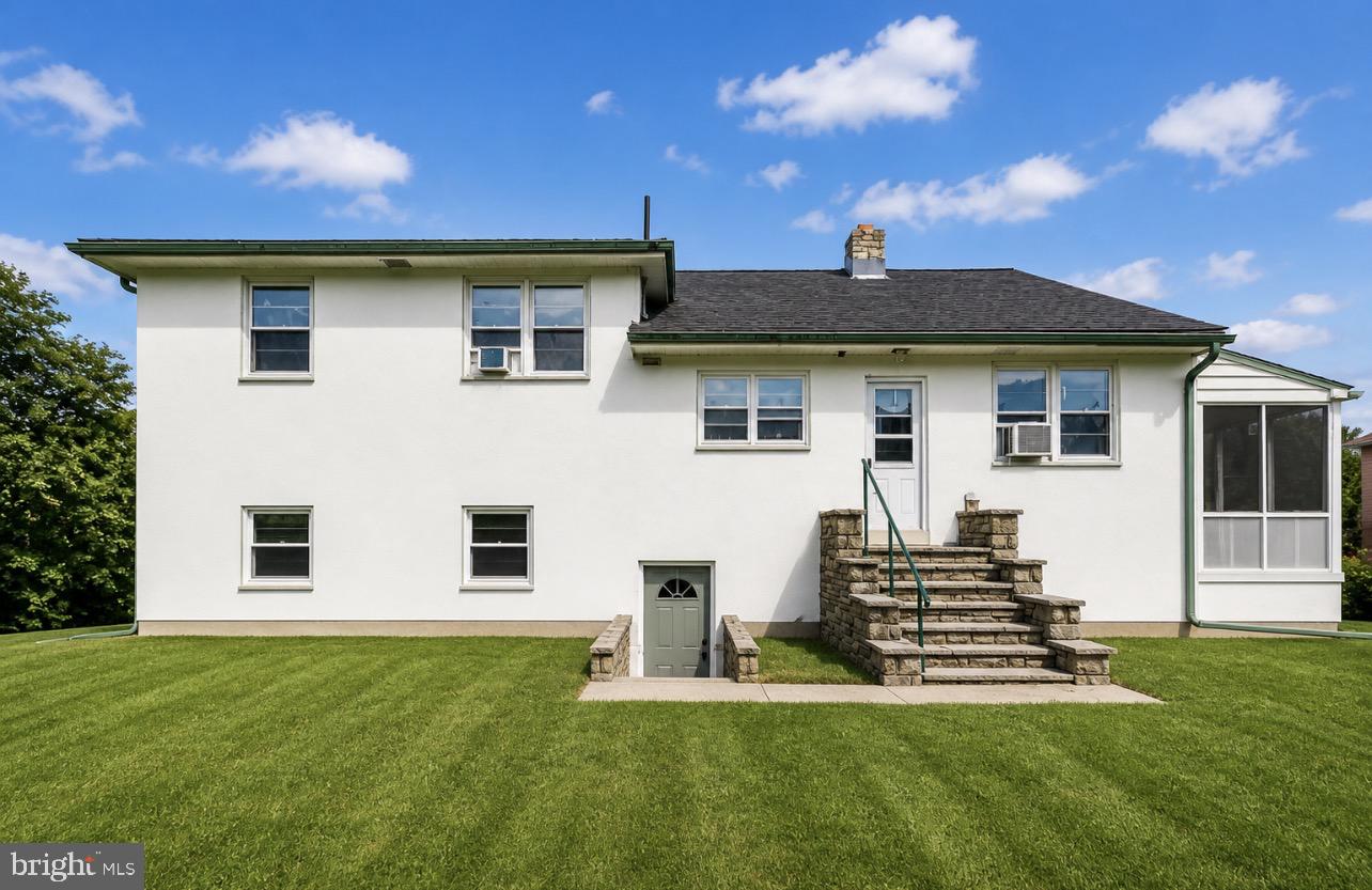 ROXBOROUGH - Residential