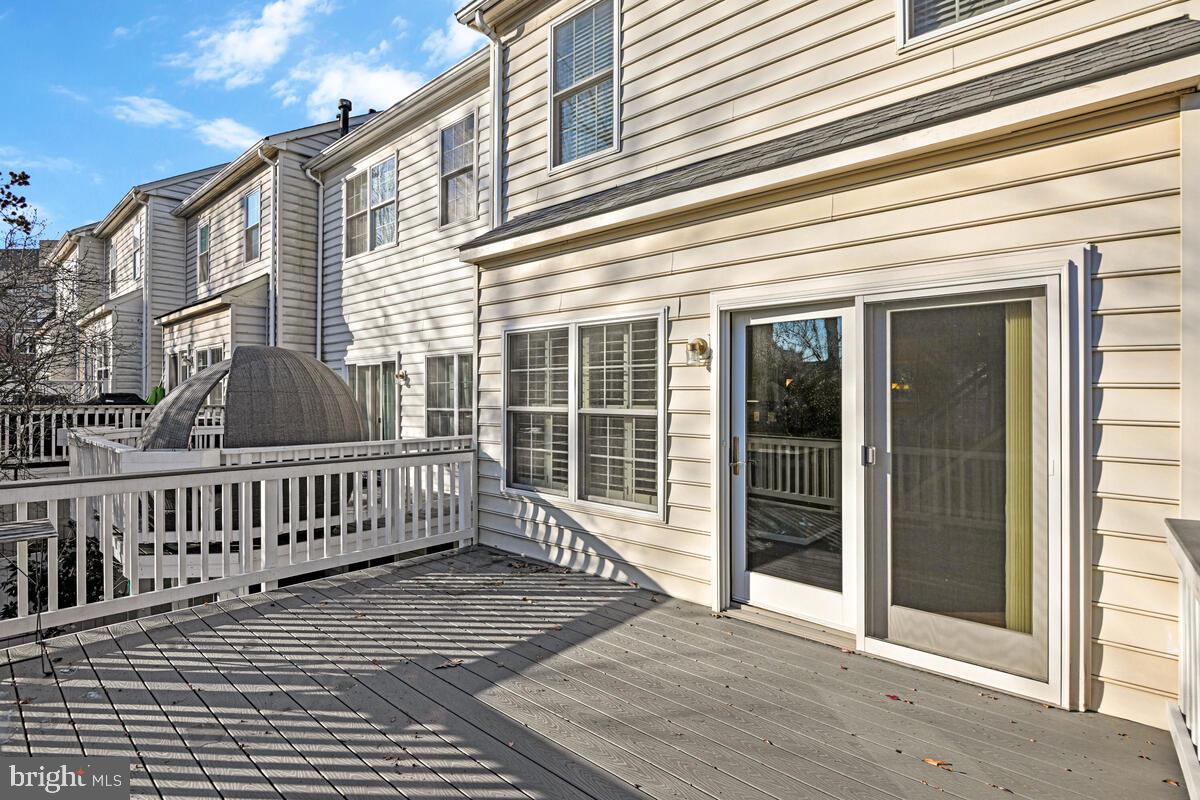 EDGEWATER AT TOWN CENTER - Residential