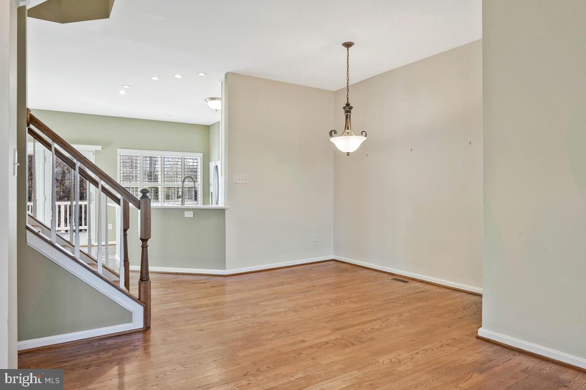 EDGEWATER AT TOWN CENTER - Residential