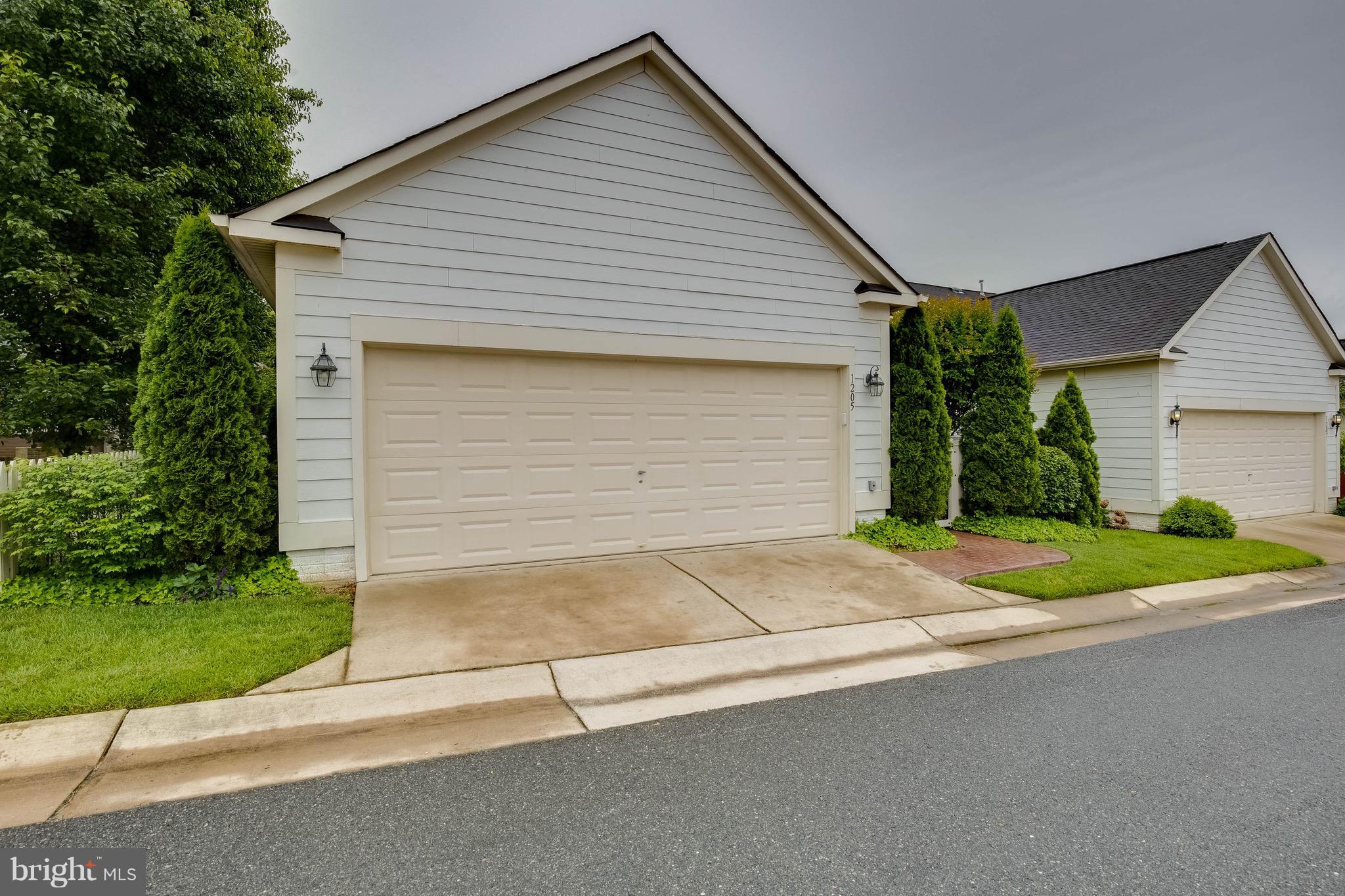 VILLAGE OF IDLEWILD - Residential