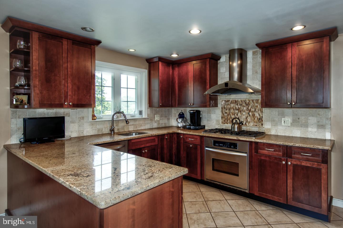 BOB WHITE FARMS - Residential