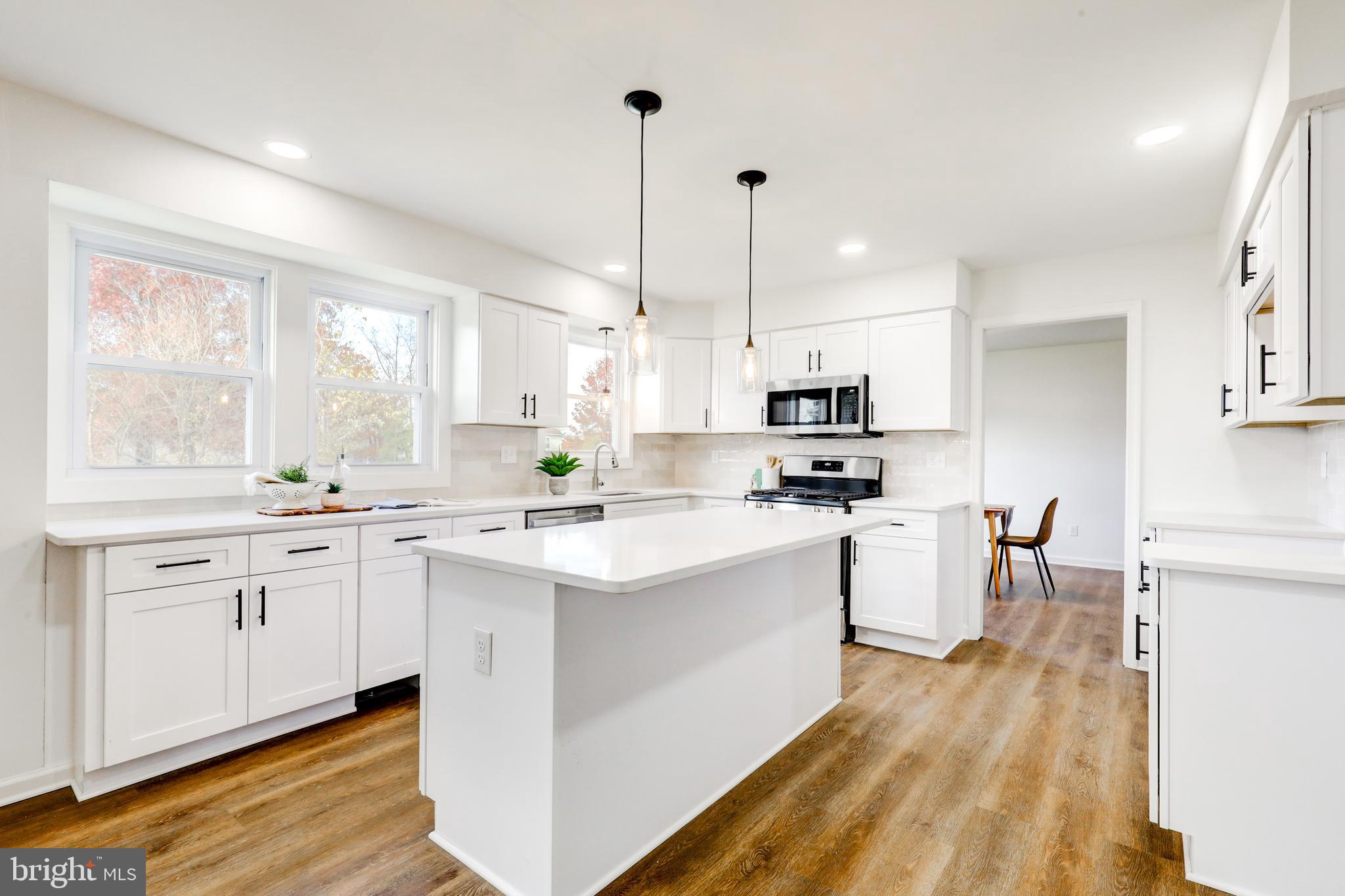 HUNTERS RUN - Residential