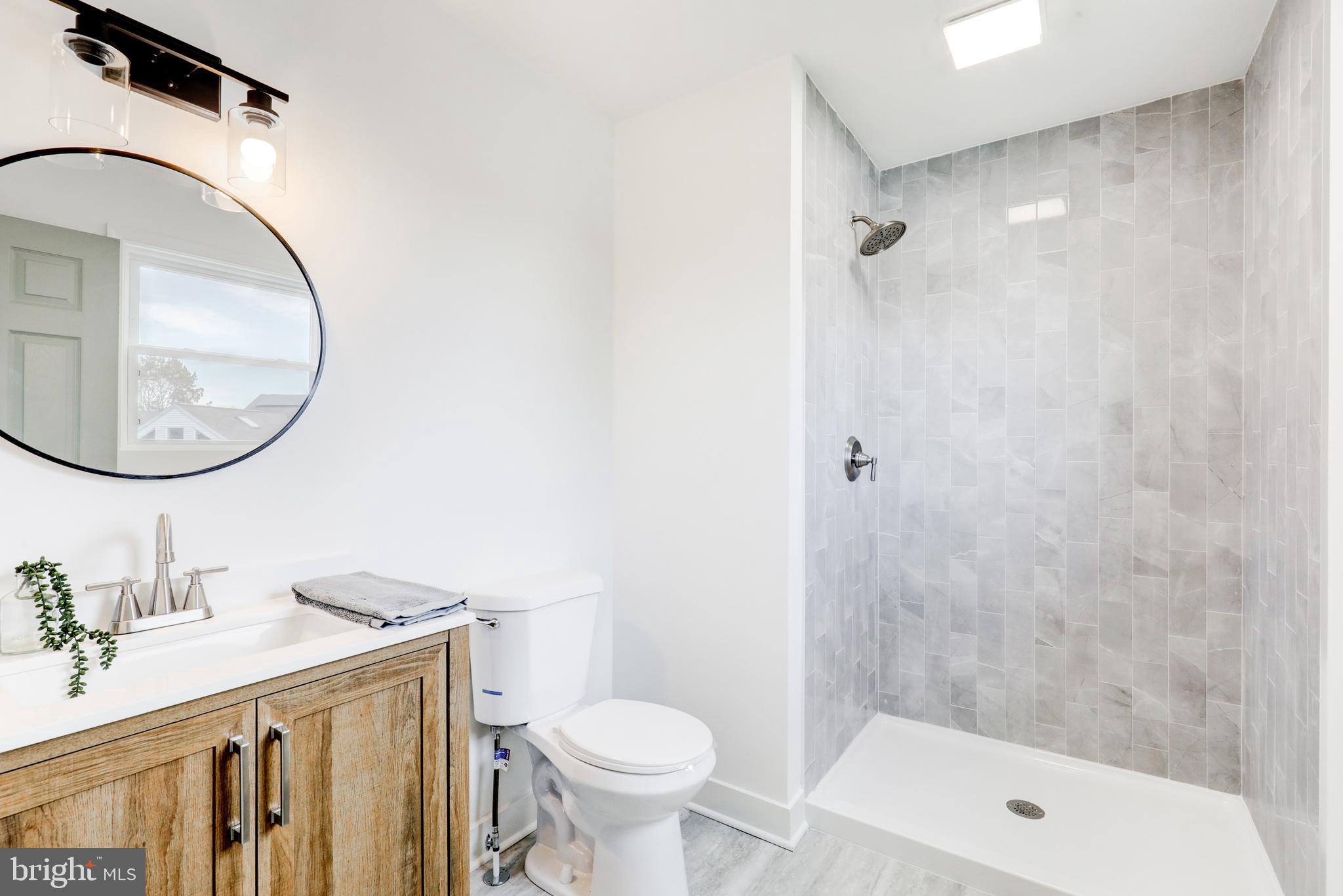 HUNTERS RUN - Residential