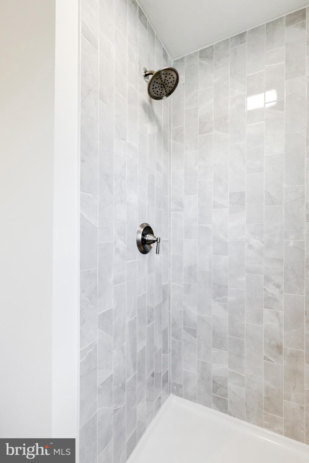 HUNTERS RUN - Residential