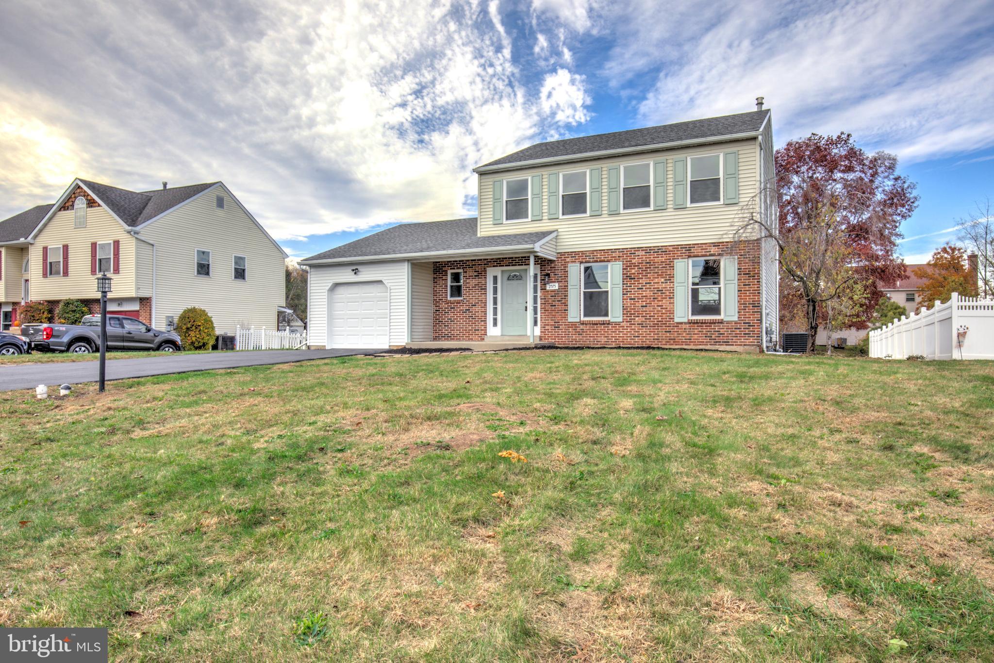 HUNTERS RUN - Residential