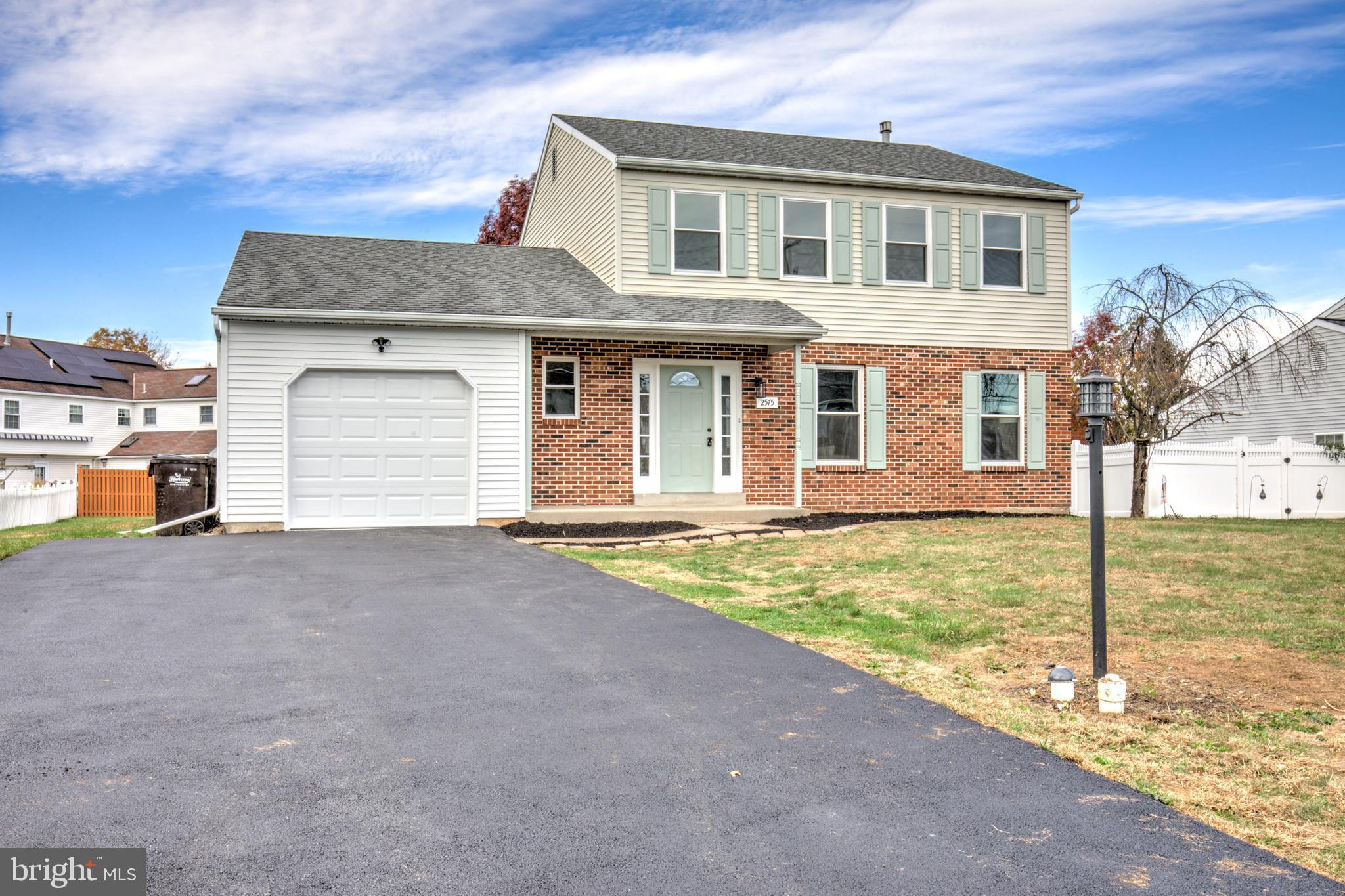 HUNTERS RUN - Residential